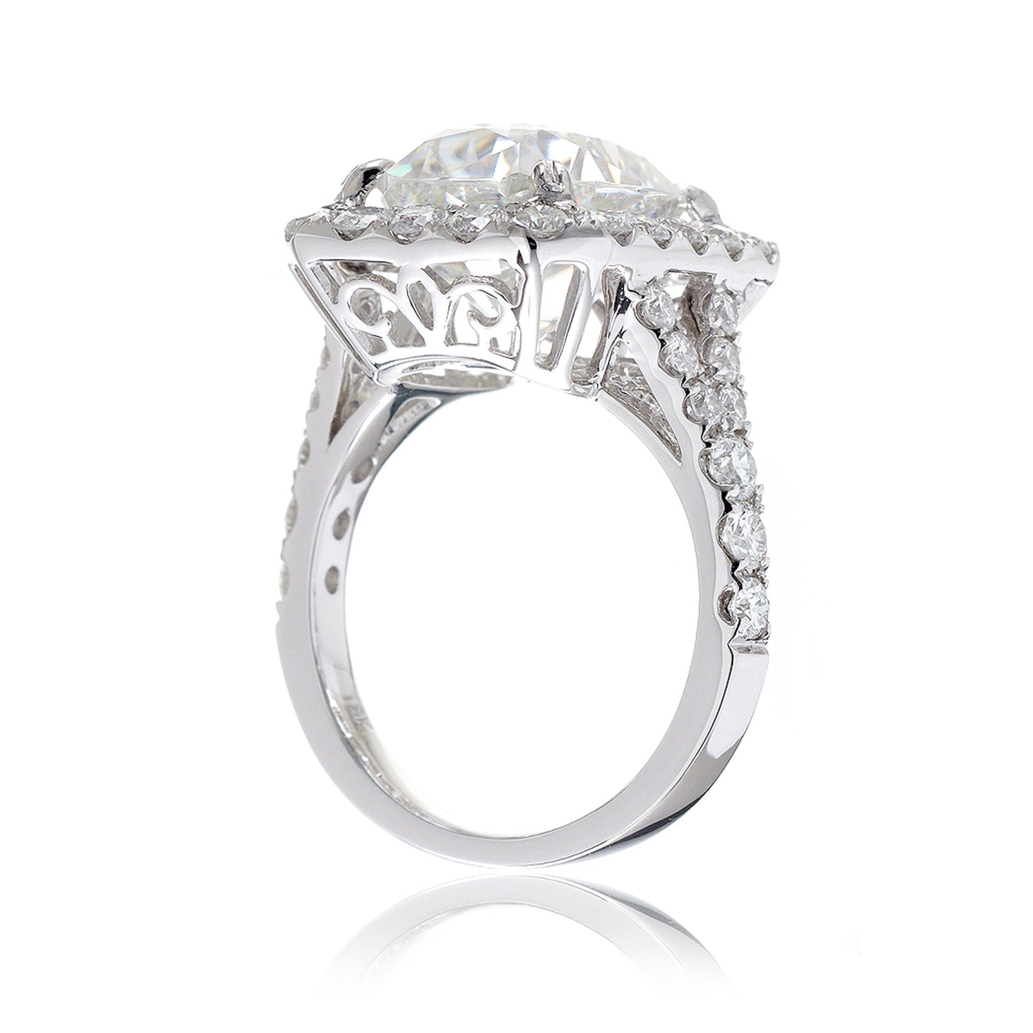 The Meghan Cushion Moissanite