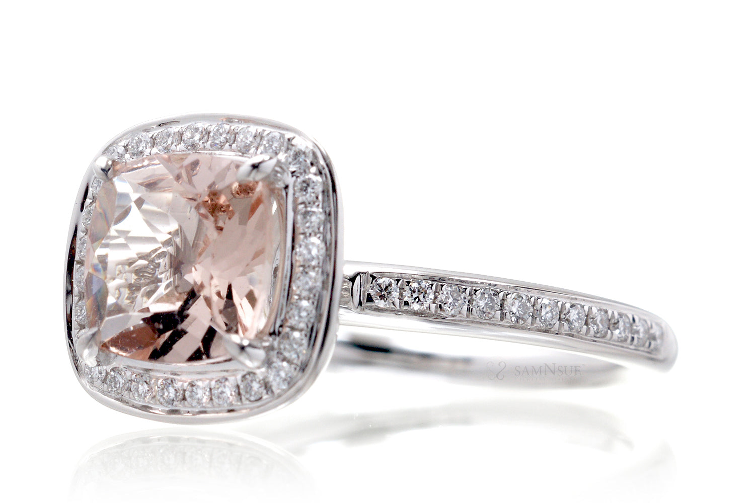 The Fleur De Lys Cushion Morganite