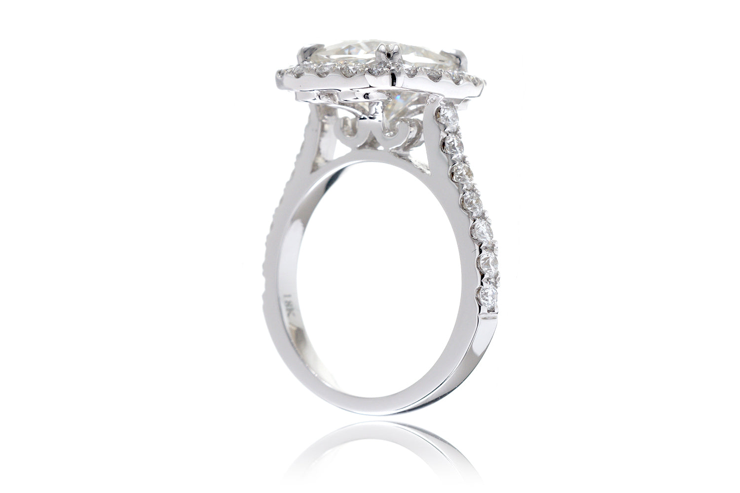 The Aurora Cushion Moissanite