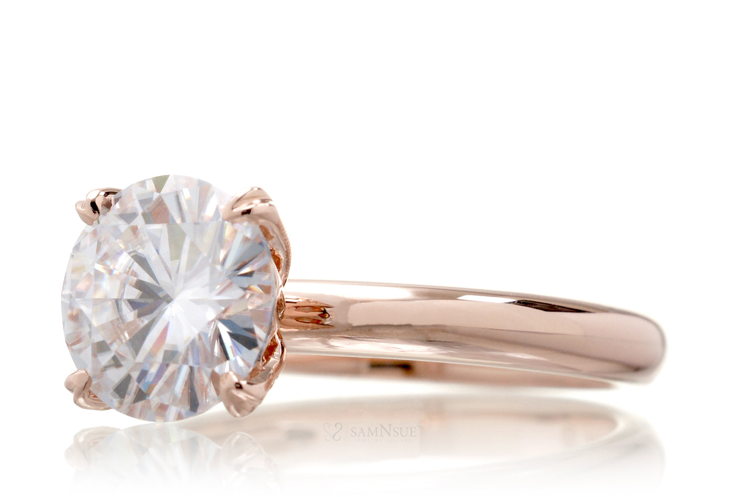 The Leila Round Moissanite