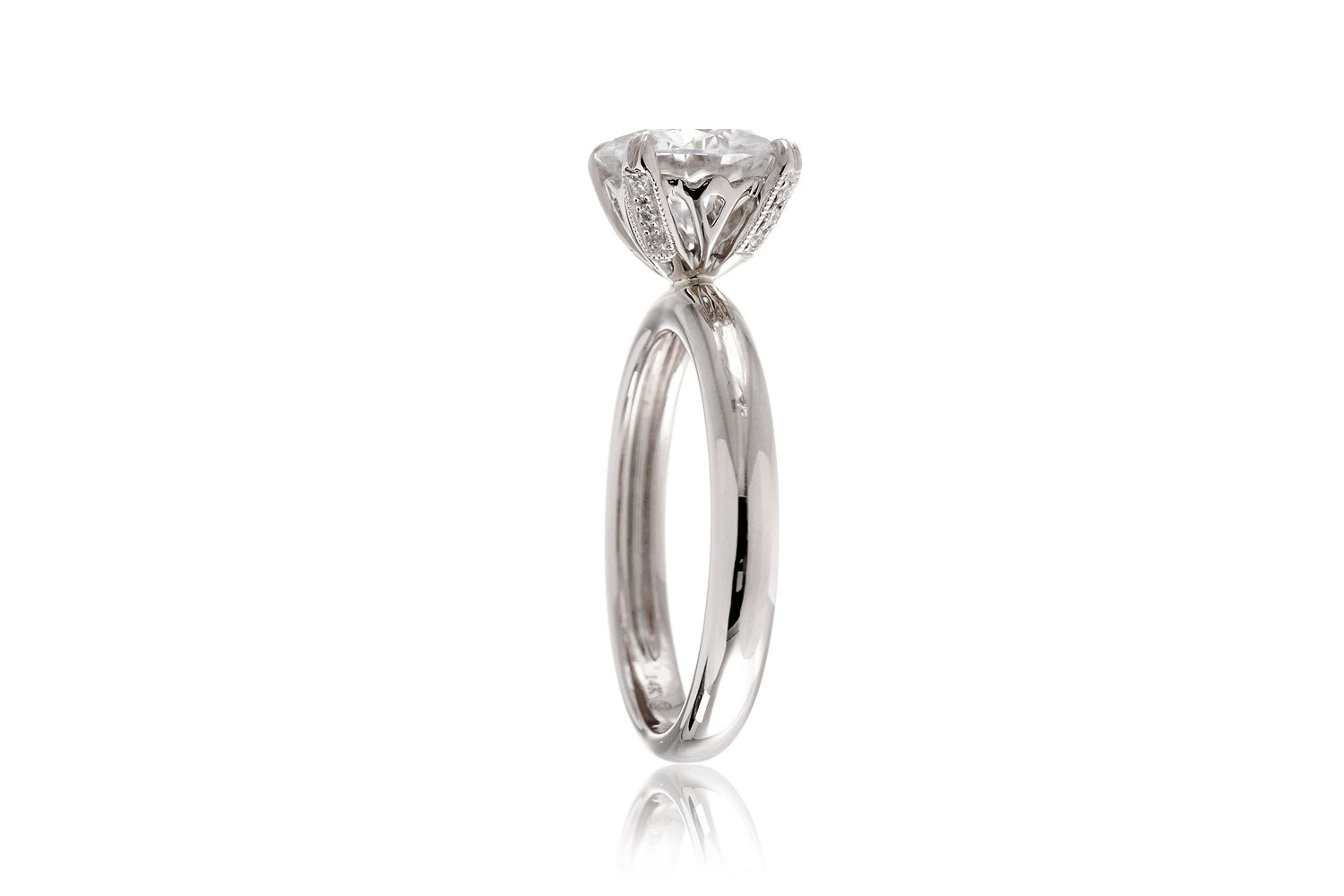 The Leila Round Moissanite