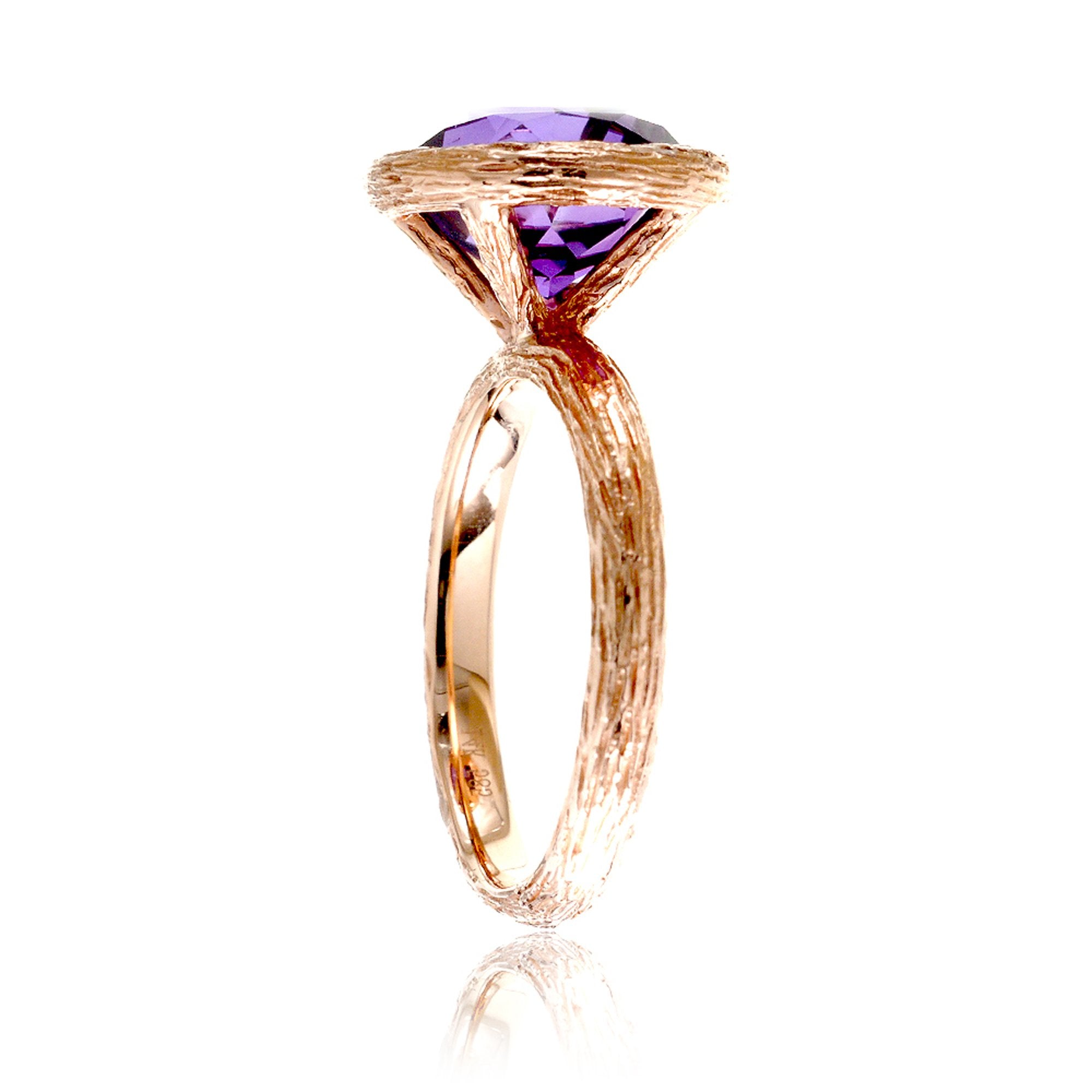 The Twig Round Amethyst Ring (10mm)