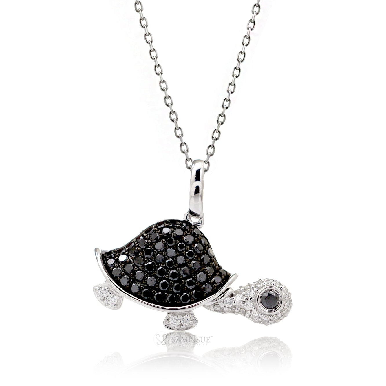 Turtle necklace with black diamond in white gold