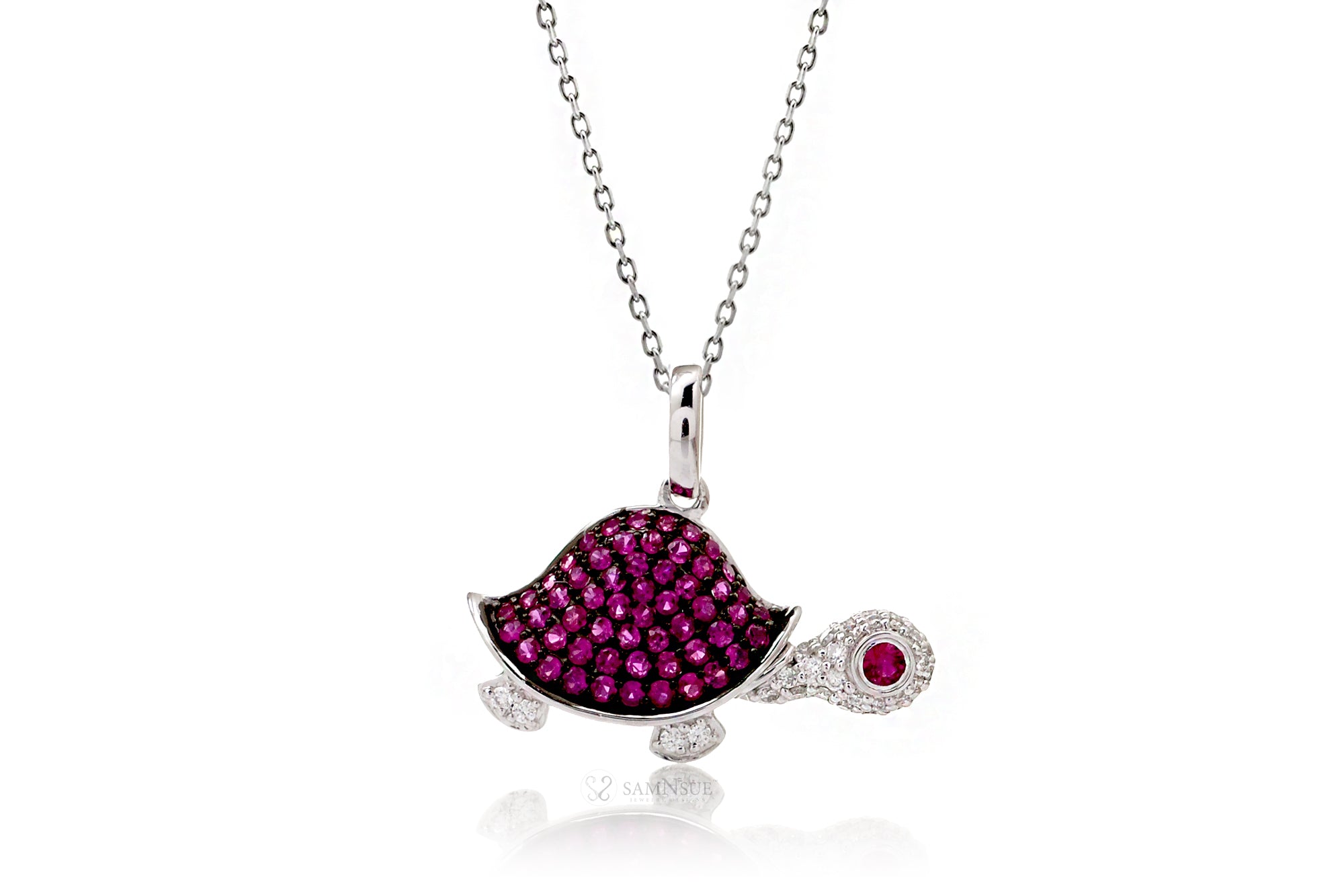 Turtle necklace with rubies in white gold
