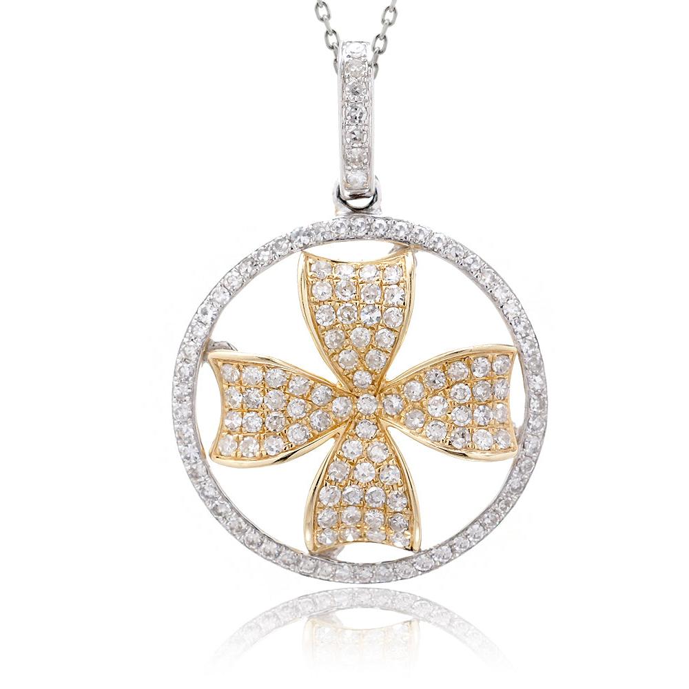 The Clover In Circle Diamond Pendant