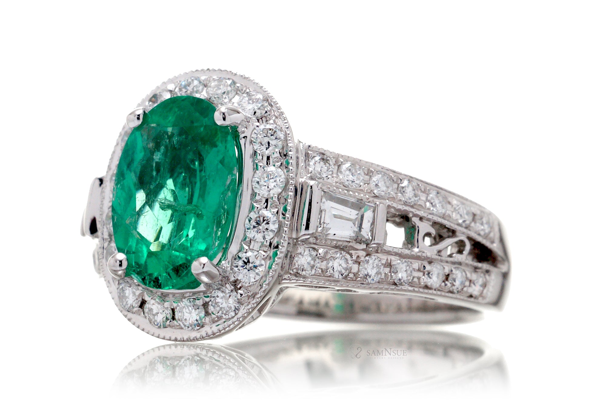 The Janell Oval Green Emerald Ring (2.27 ct. tw.)