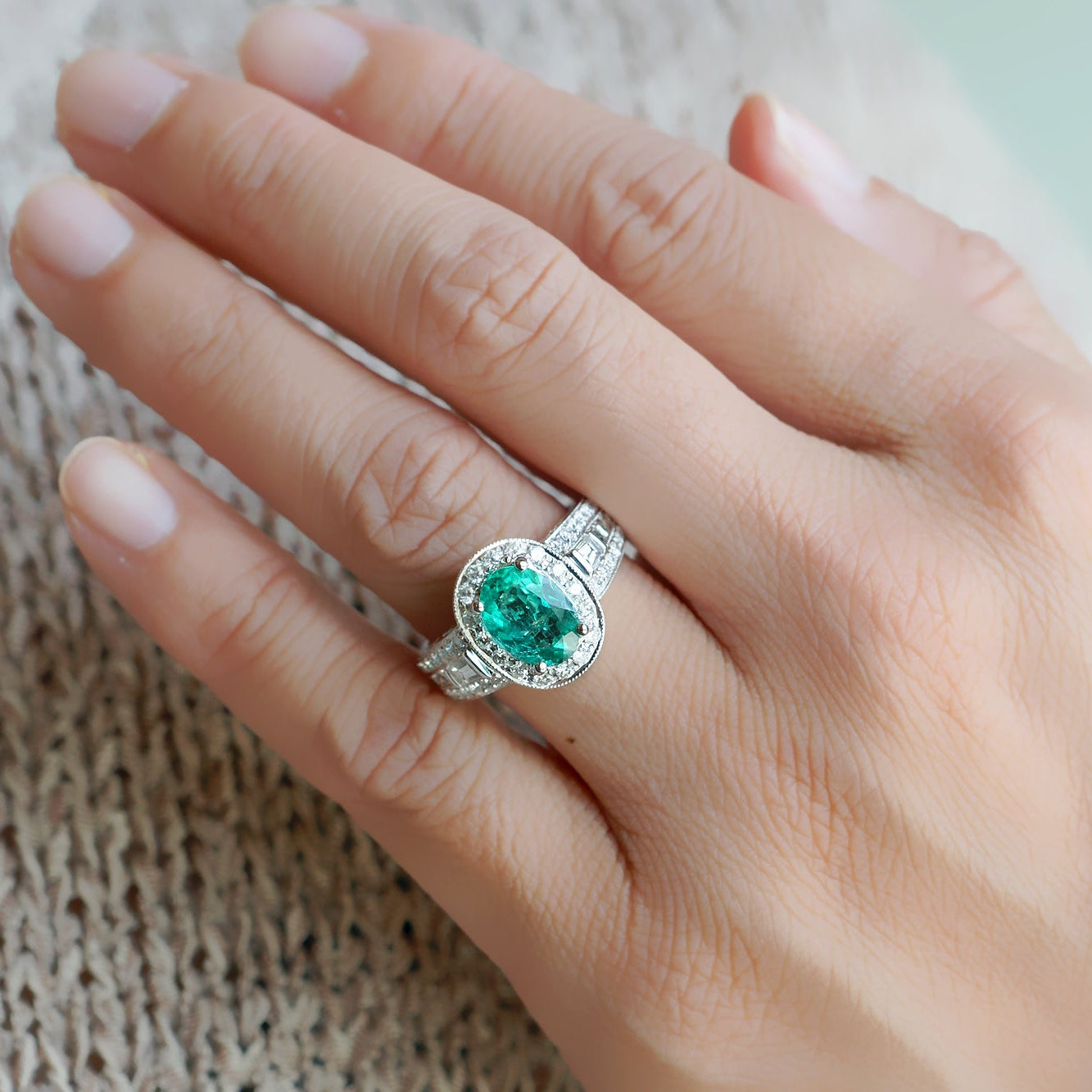 The Janell Oval Green Emerald Ring (2.27 ct. tw.)