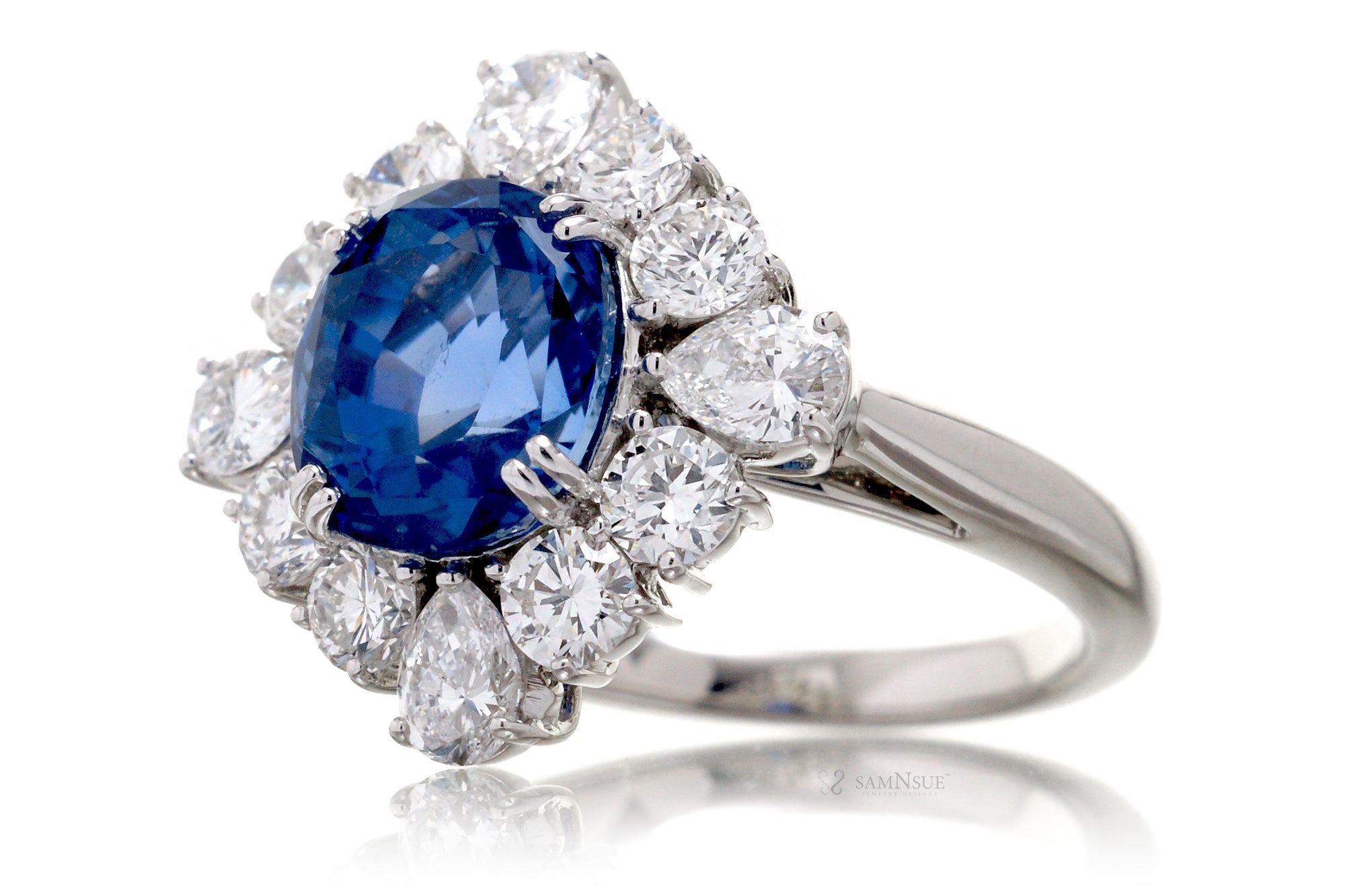 The Belle Oval Sapphire Platinum Ring (5.85 ct. tw.)