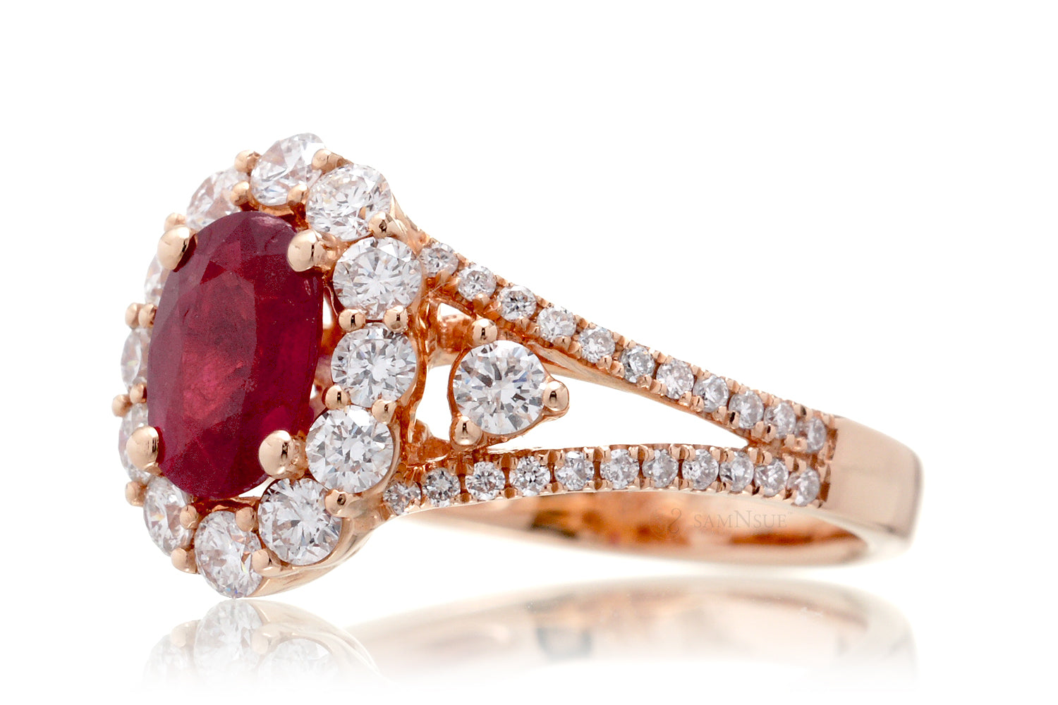 The Chelsea Oval Ruby