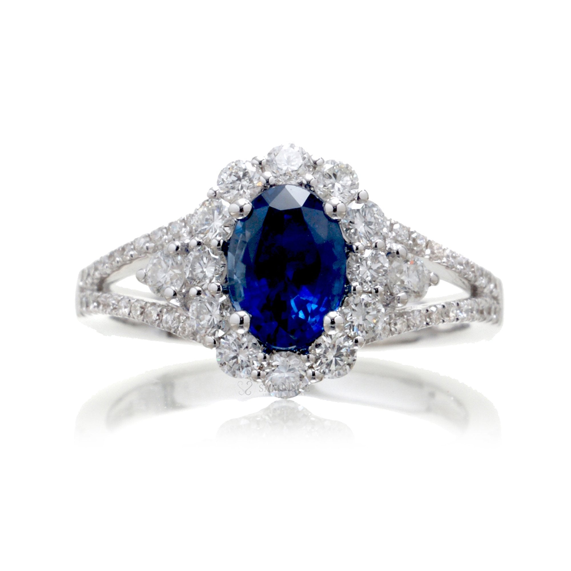 The Chelsea Oval Sapphire Ring