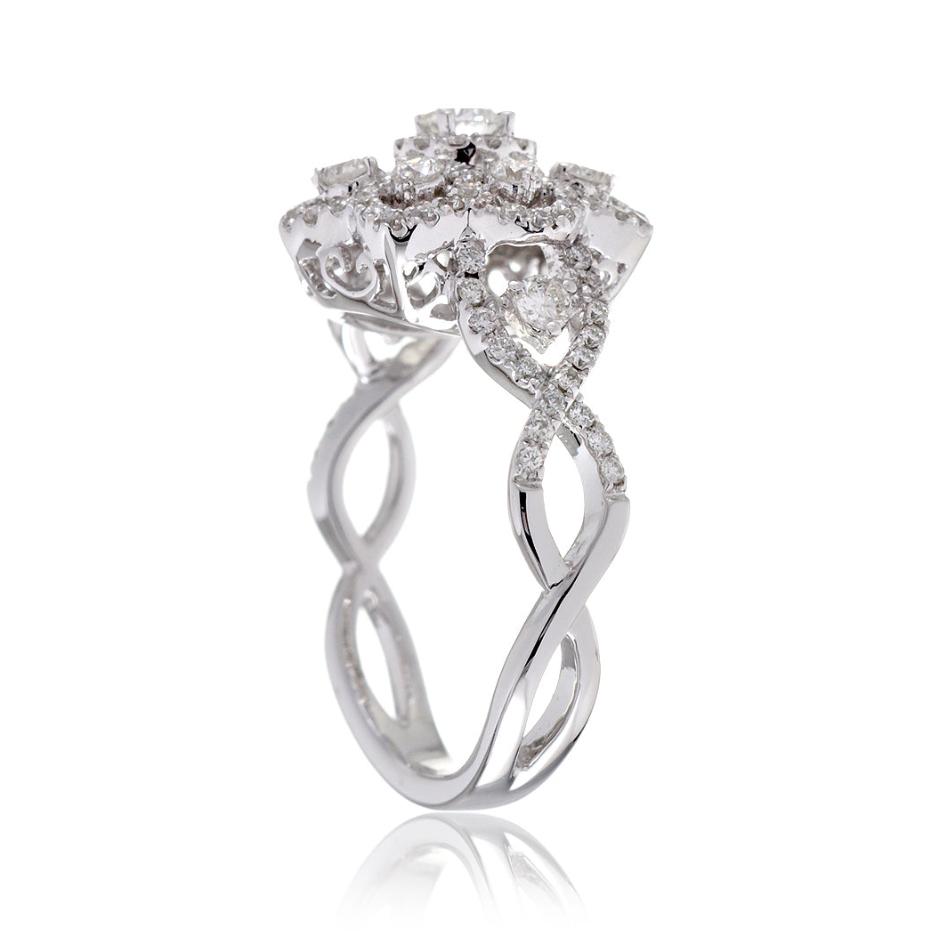 The Snow Flake Diamond Ring With Twist Band