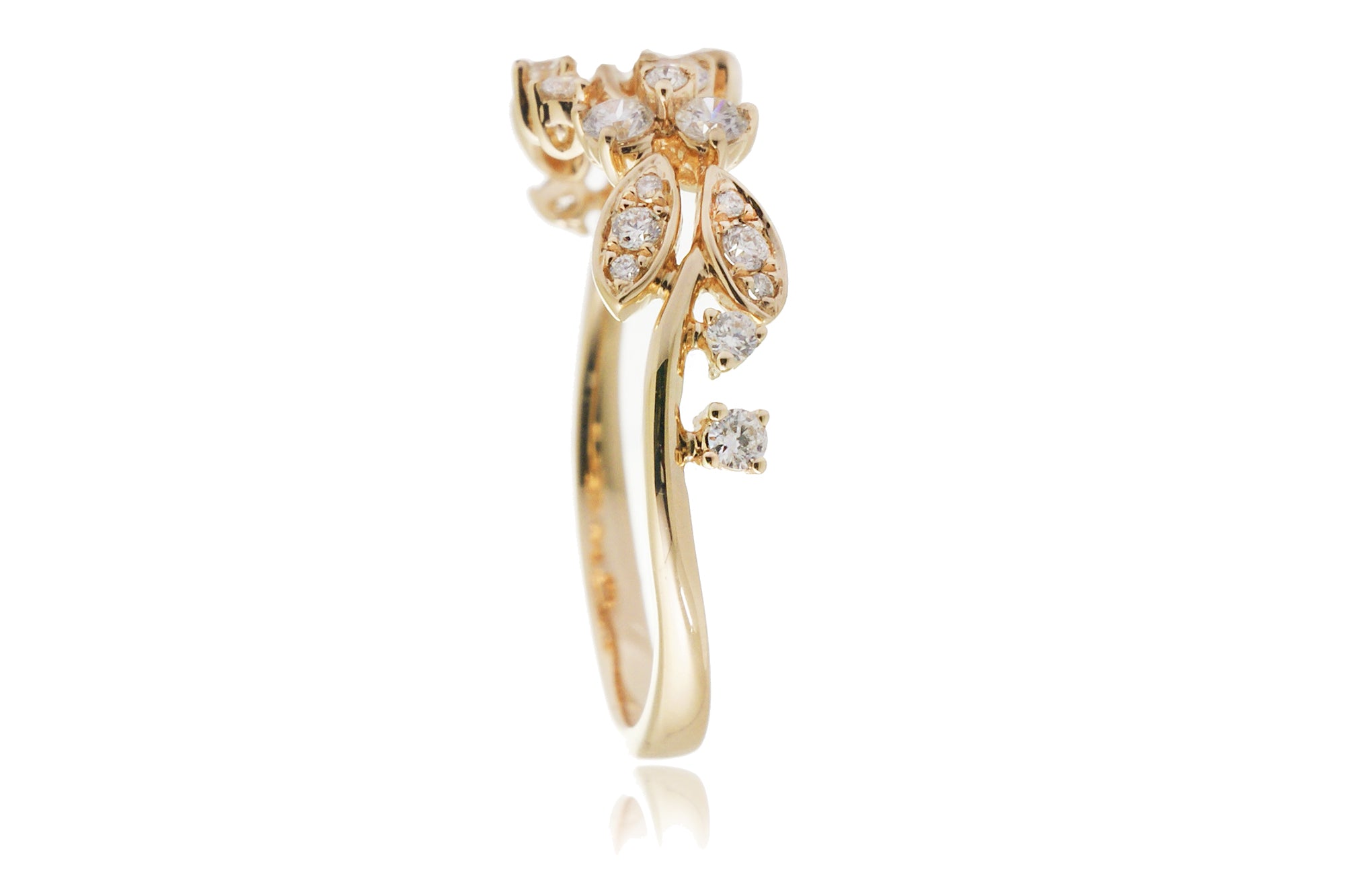 The Evy Diamond Ring