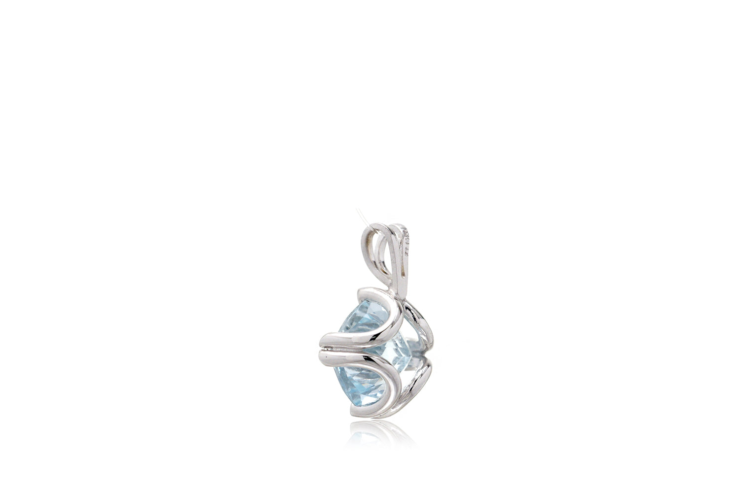 The Twin Wire Cushion Aquamarine Pendant (7x7)