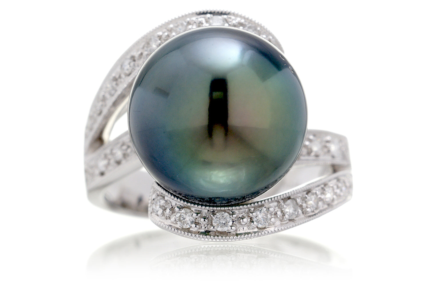 The Poema Peacock Pearl Ring (12.5 mm)