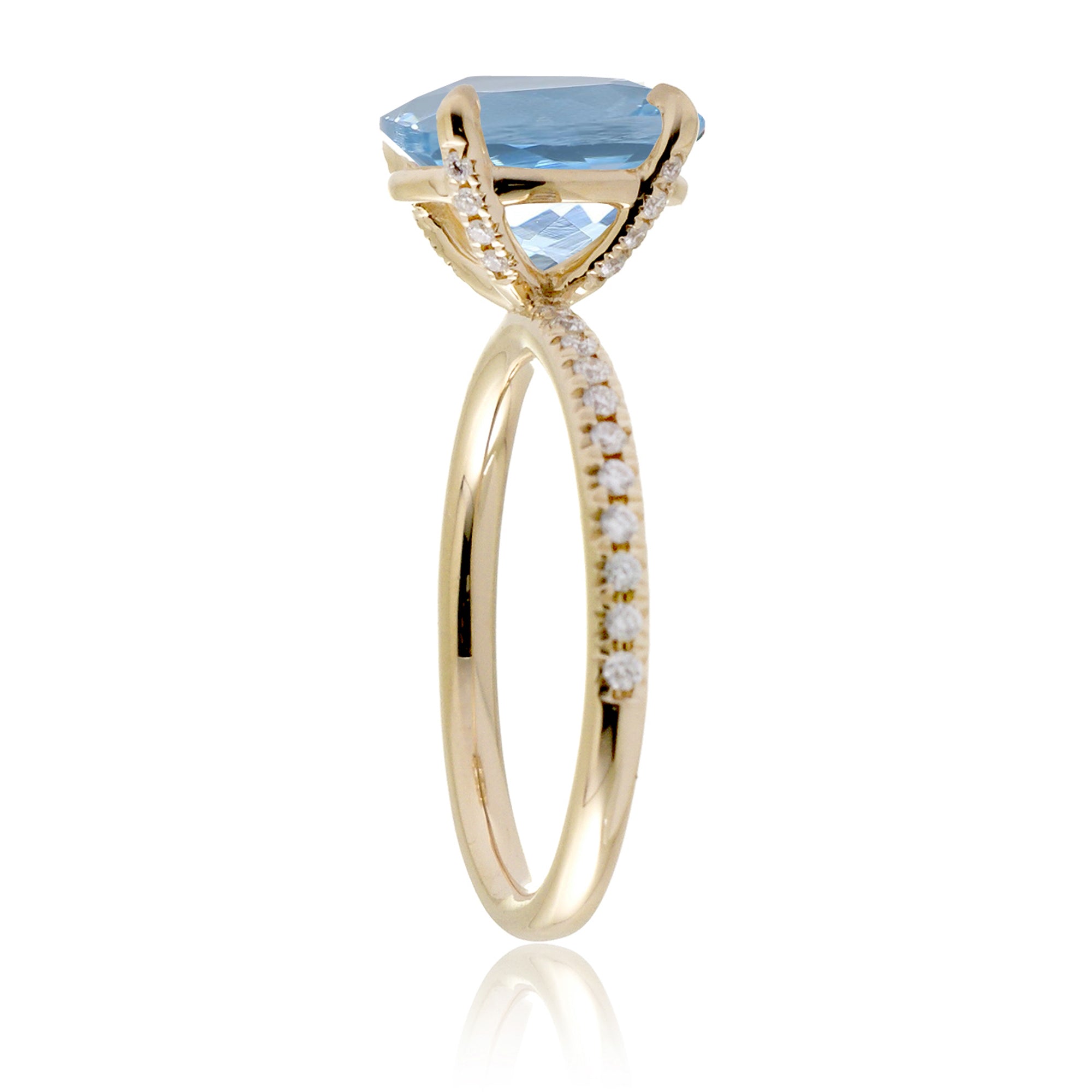 The Ava Oval Aquamarine Ring