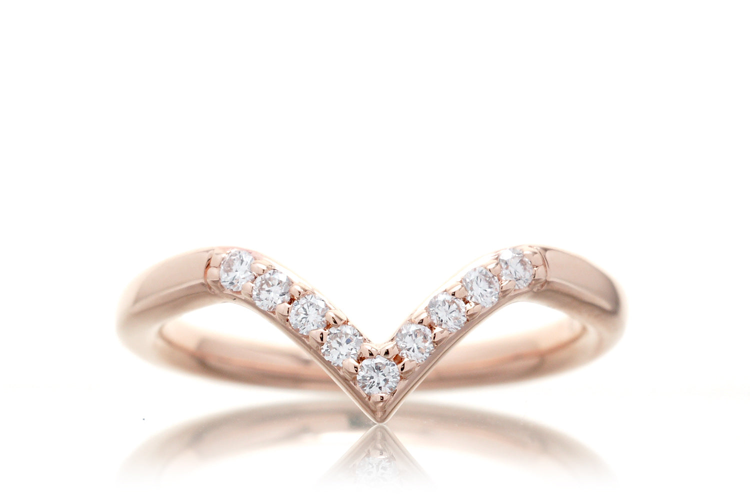 V shape diamond wedding band in rose gold