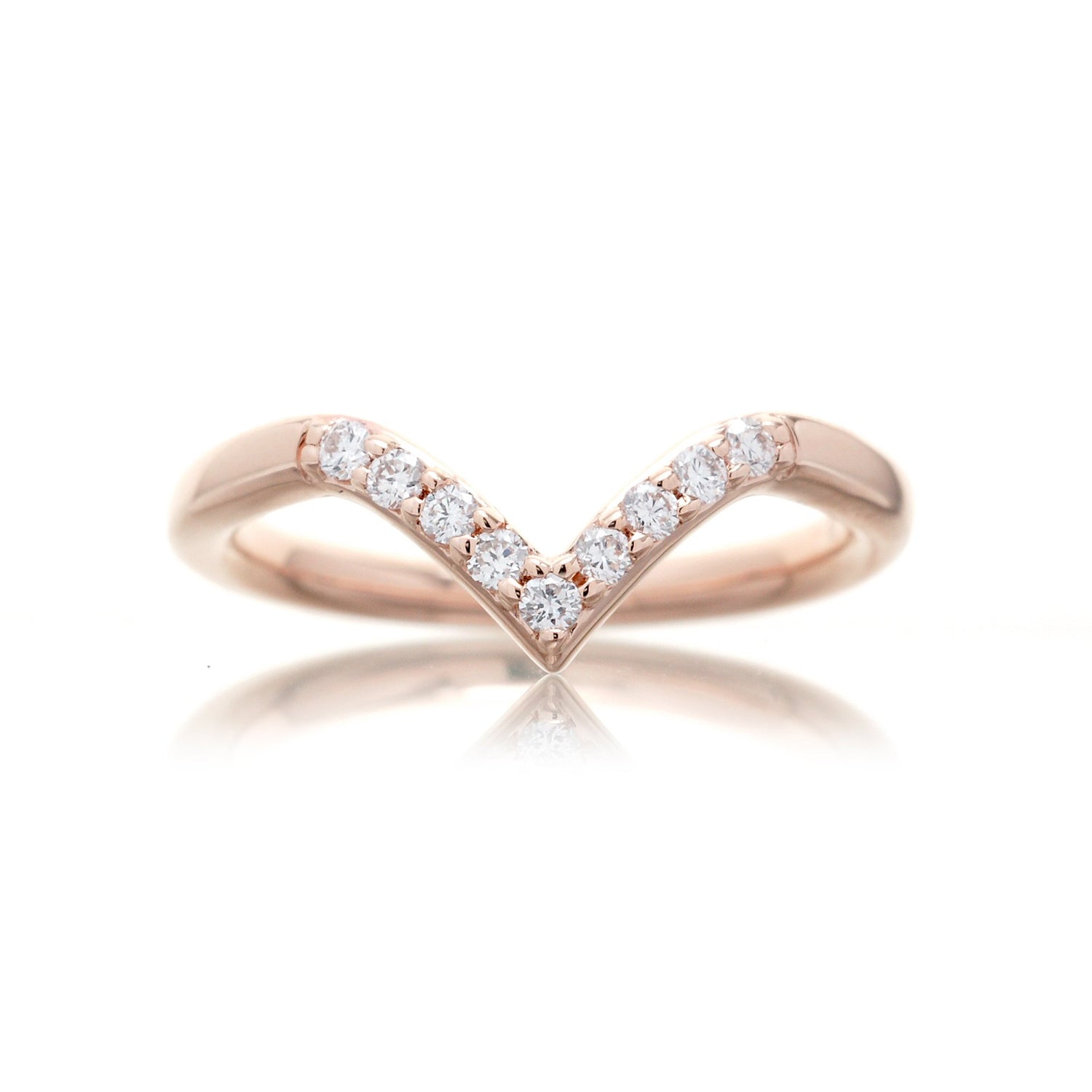 V shape diamond wedding band in rose gold