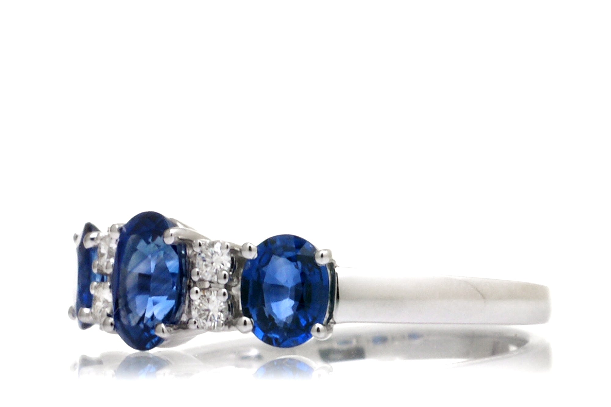 The Panya Oval Sapphire Ring