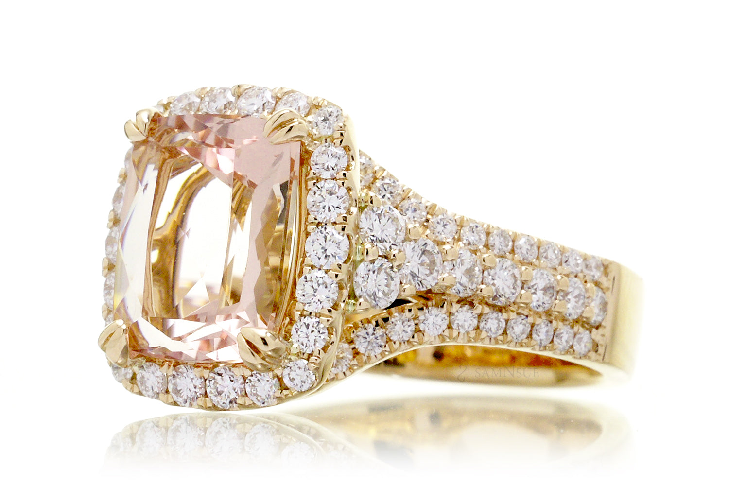 The Isabella Cushion Morganite