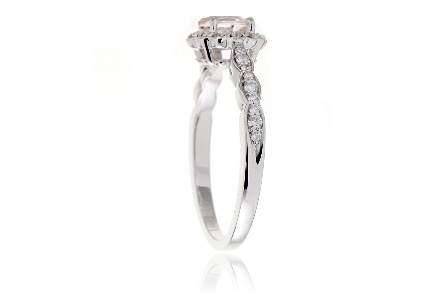 The Cushion Scallop Morganite (5x5 Losange)