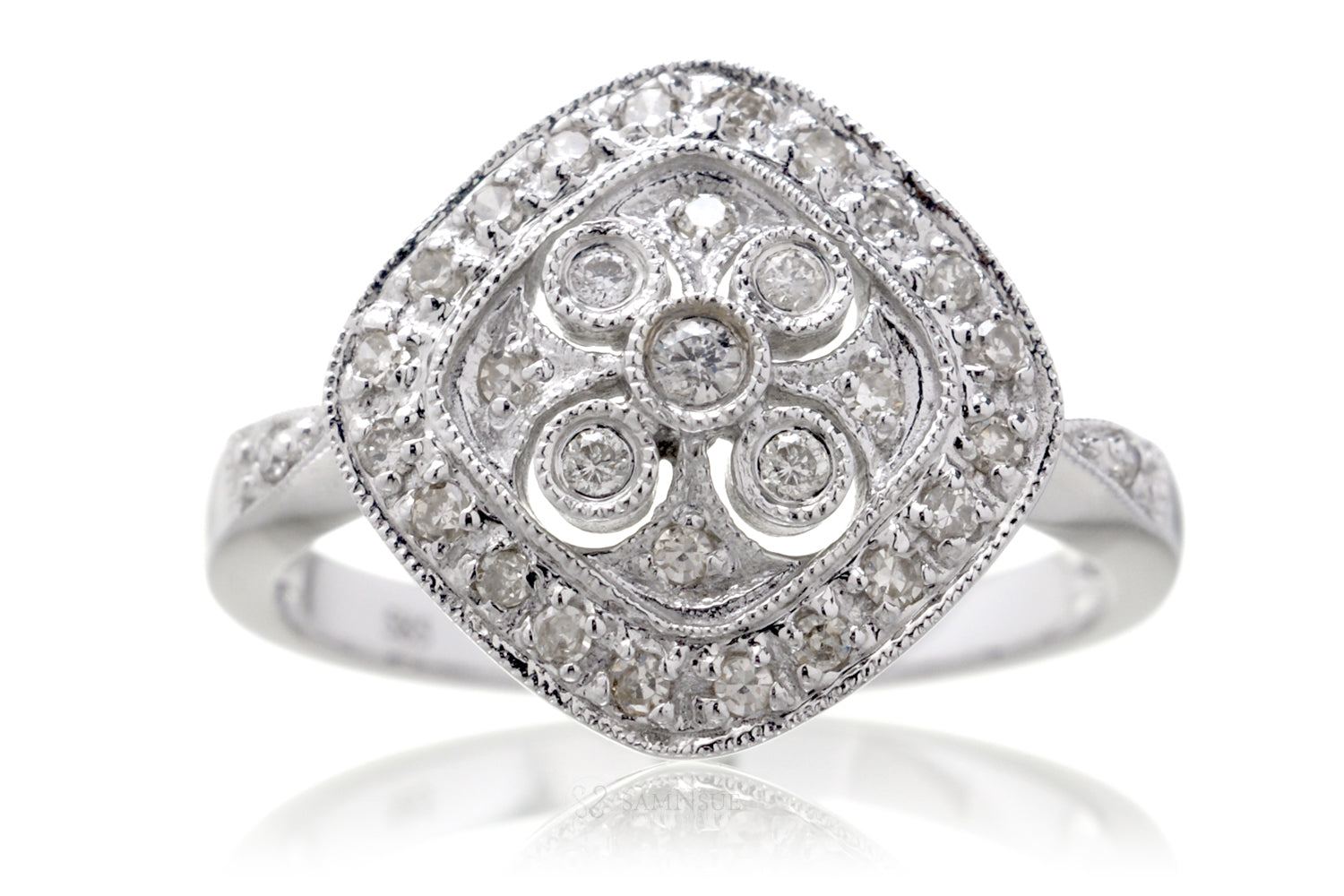 The Kykoto Cushion Diamond Ring