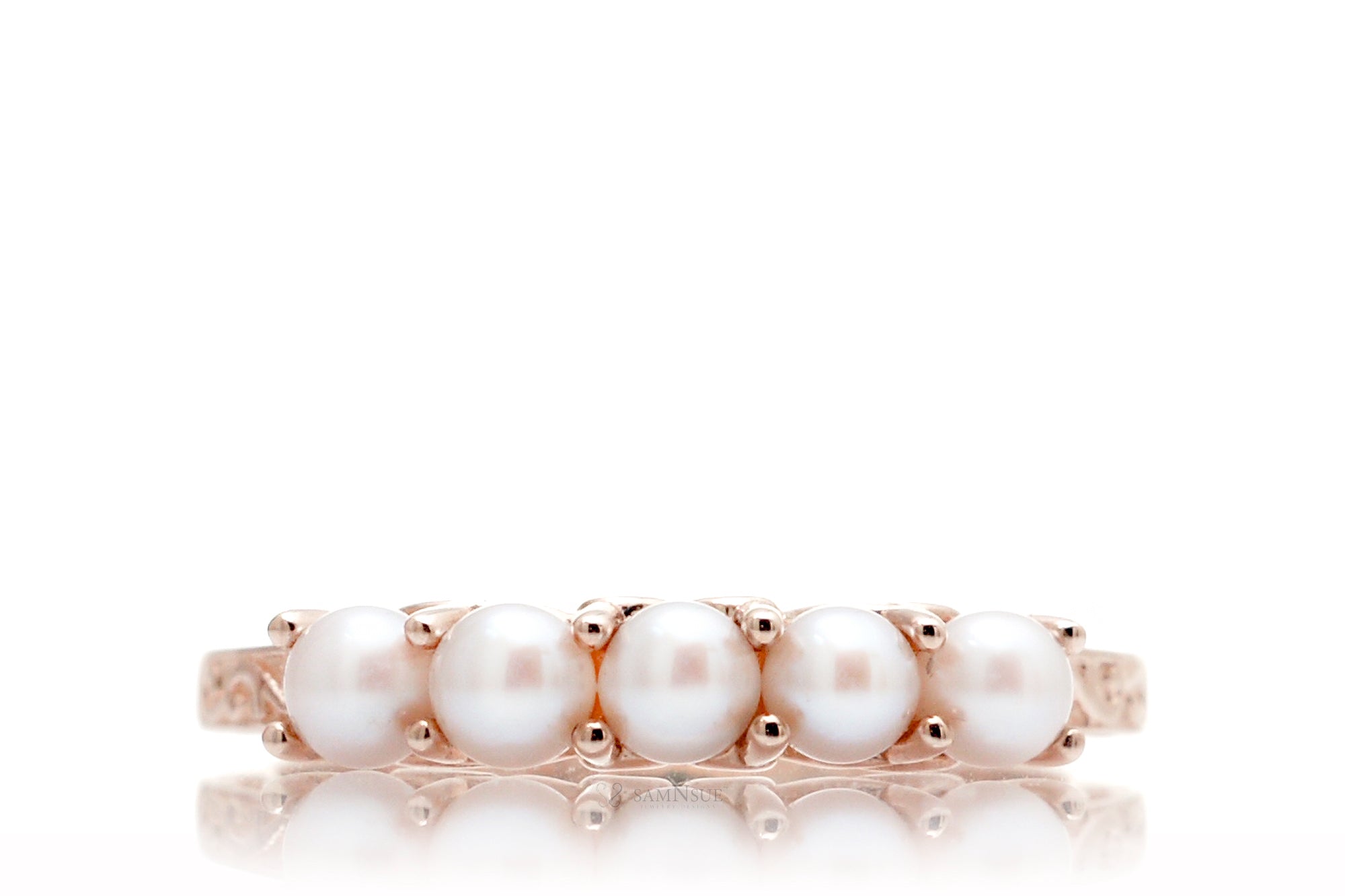 Five Pearl Scroll Band