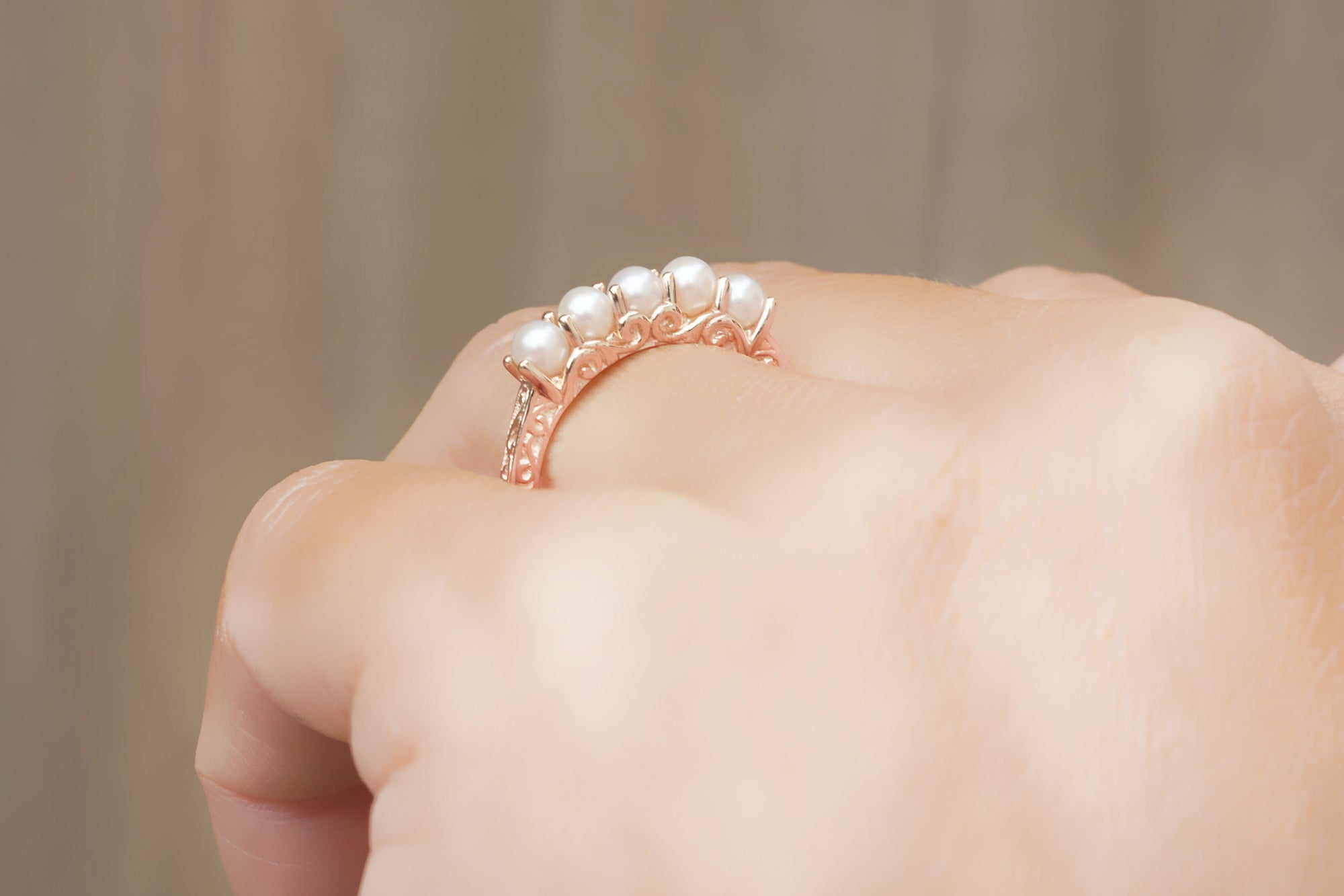 Five Pearl Scroll Band