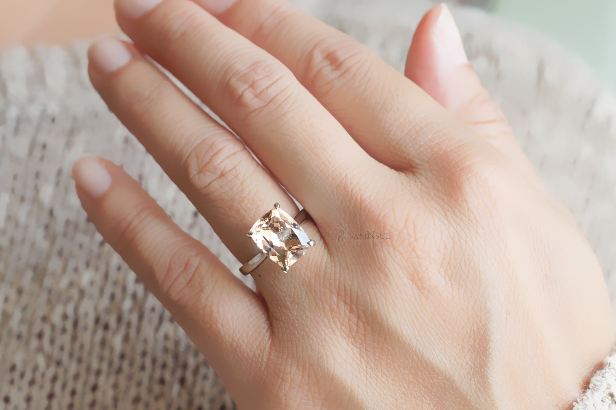 The Emily Solitaire Cushion Morganite (11x9mm)