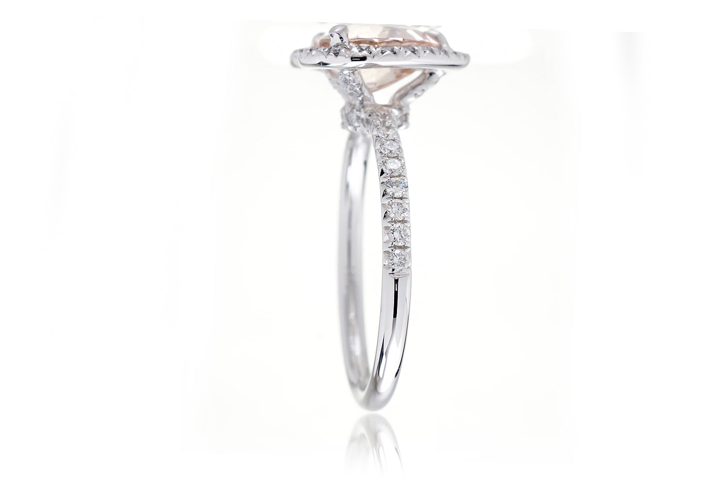 The Drenched Heart Morganite (8.5mm)