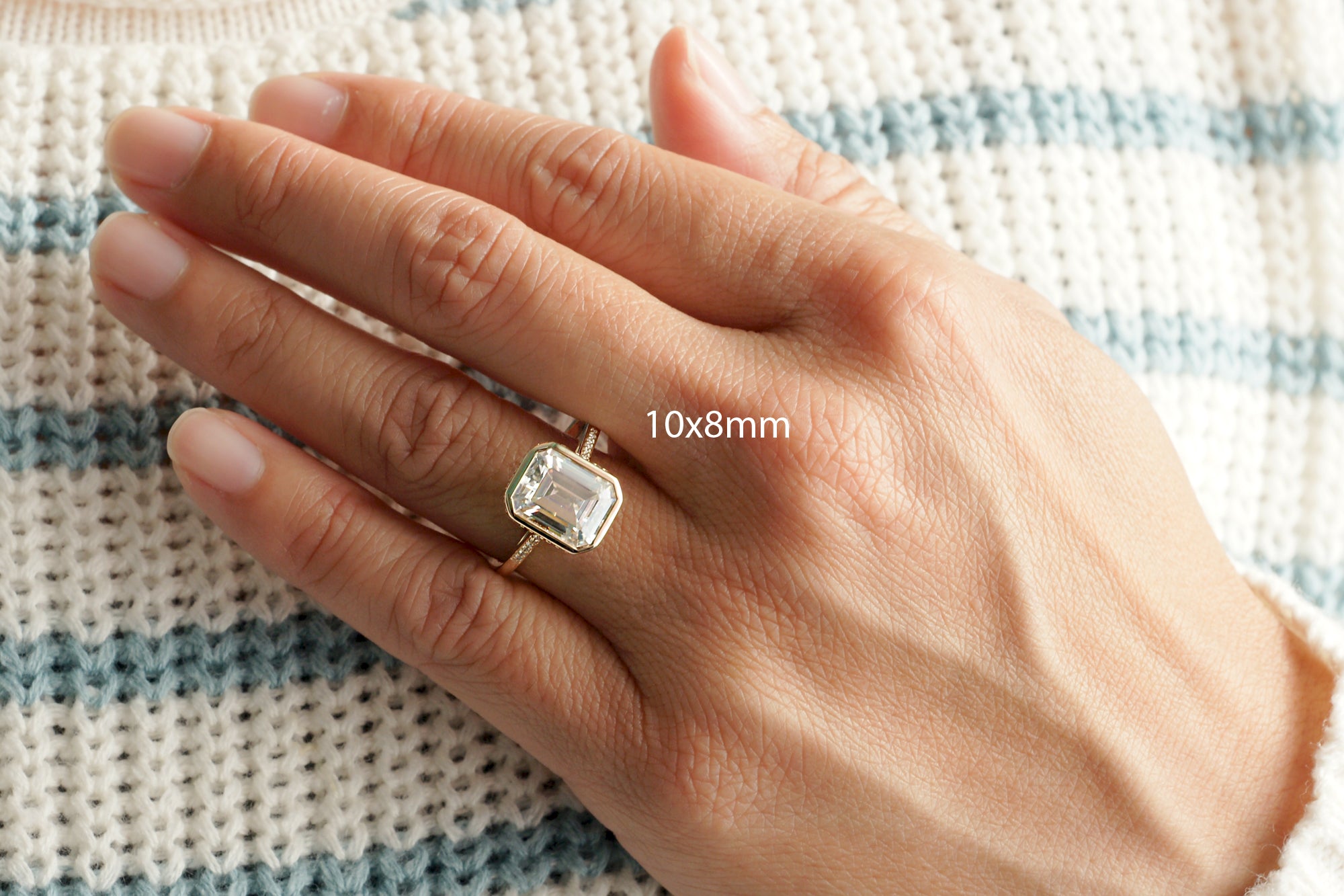 Lucy Diamond Engagement Ring (2 Carat) -18K White Gold