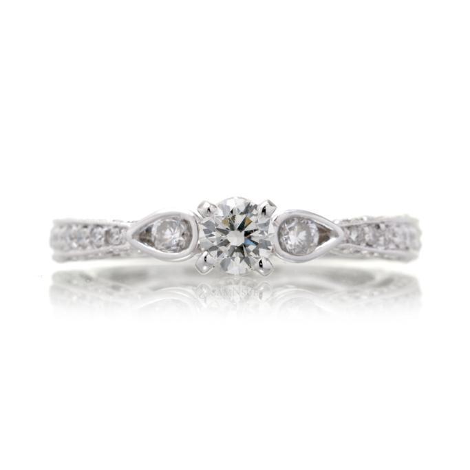 The Tawni Round Diamond (0.68 ct. tw.)