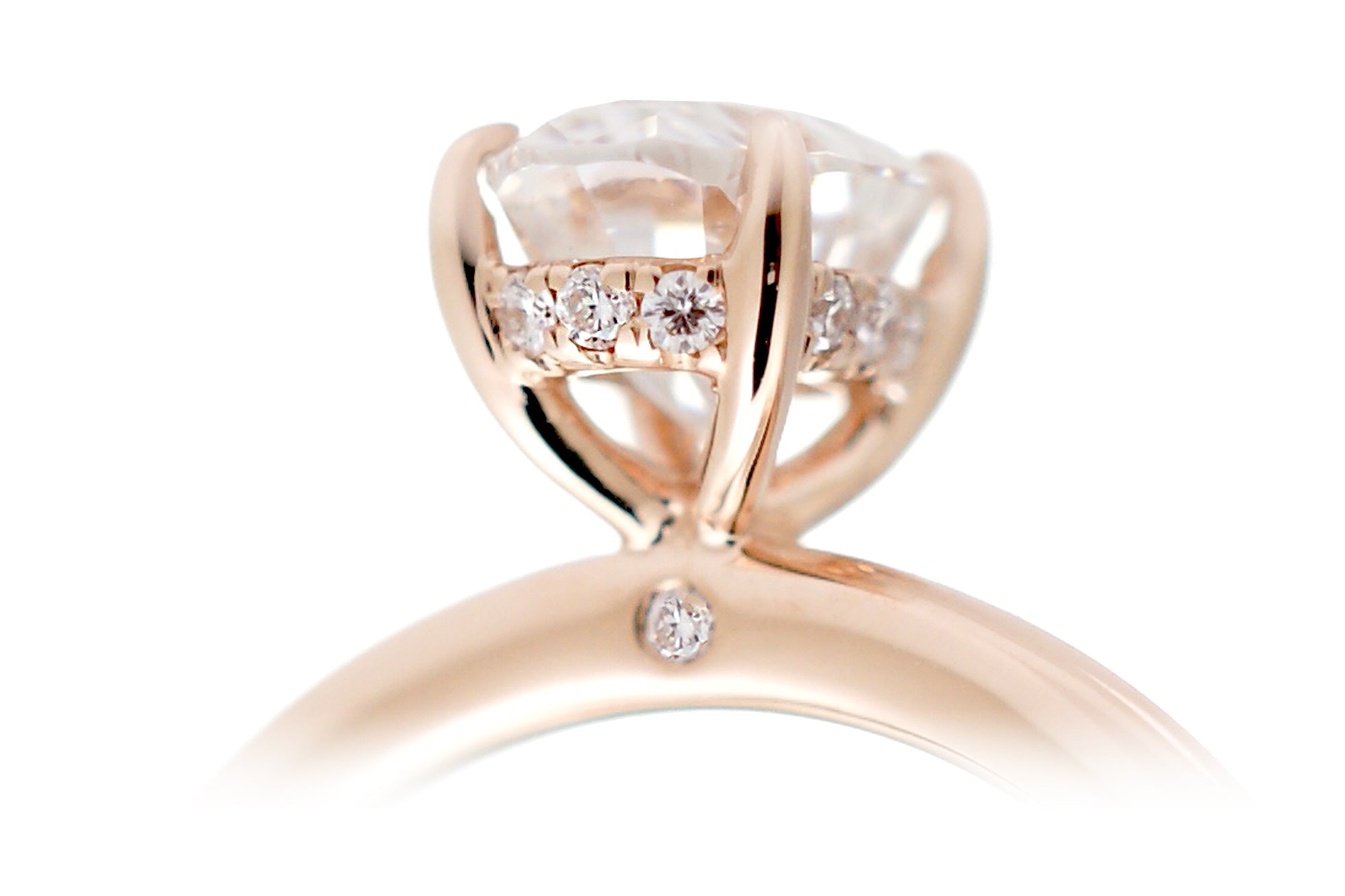 The Lucy Oval Diamond Ring (Lab-Grown)