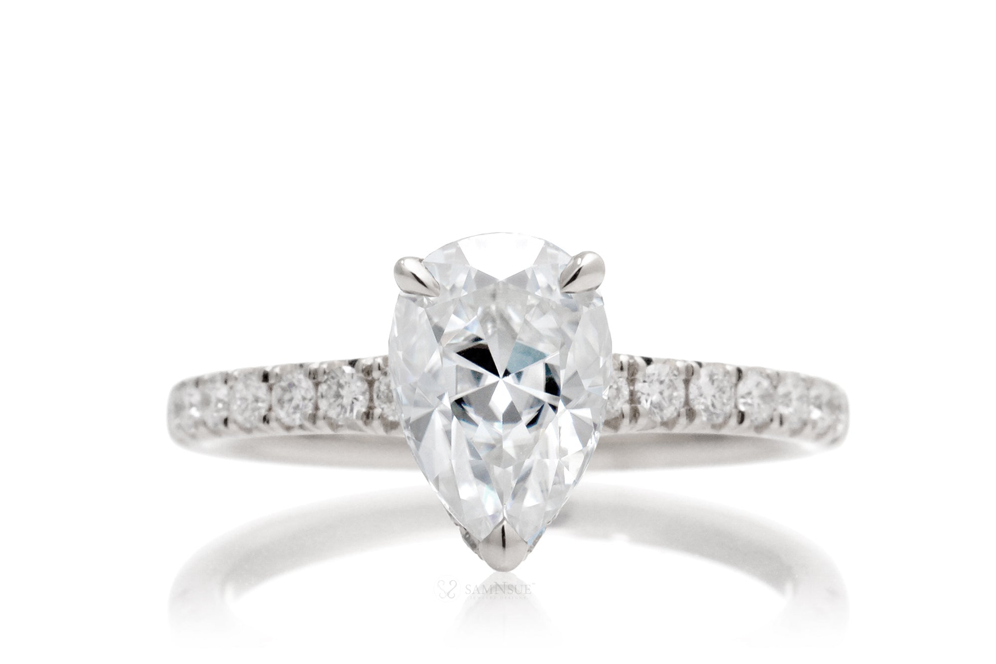 The Marykate Pear Moissanite