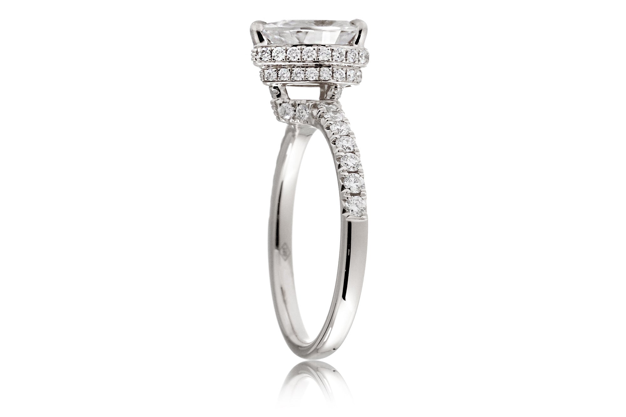 The Marykate Pear Moissanite