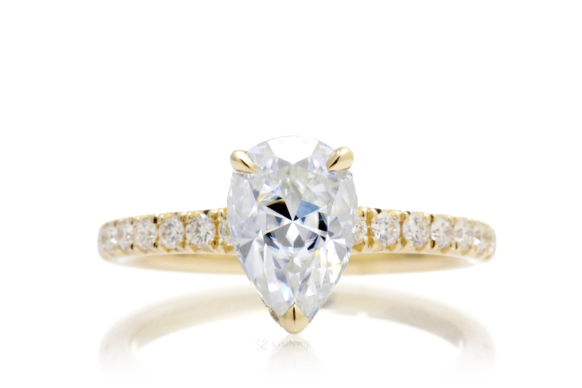 The Marykate Pear Moissanite