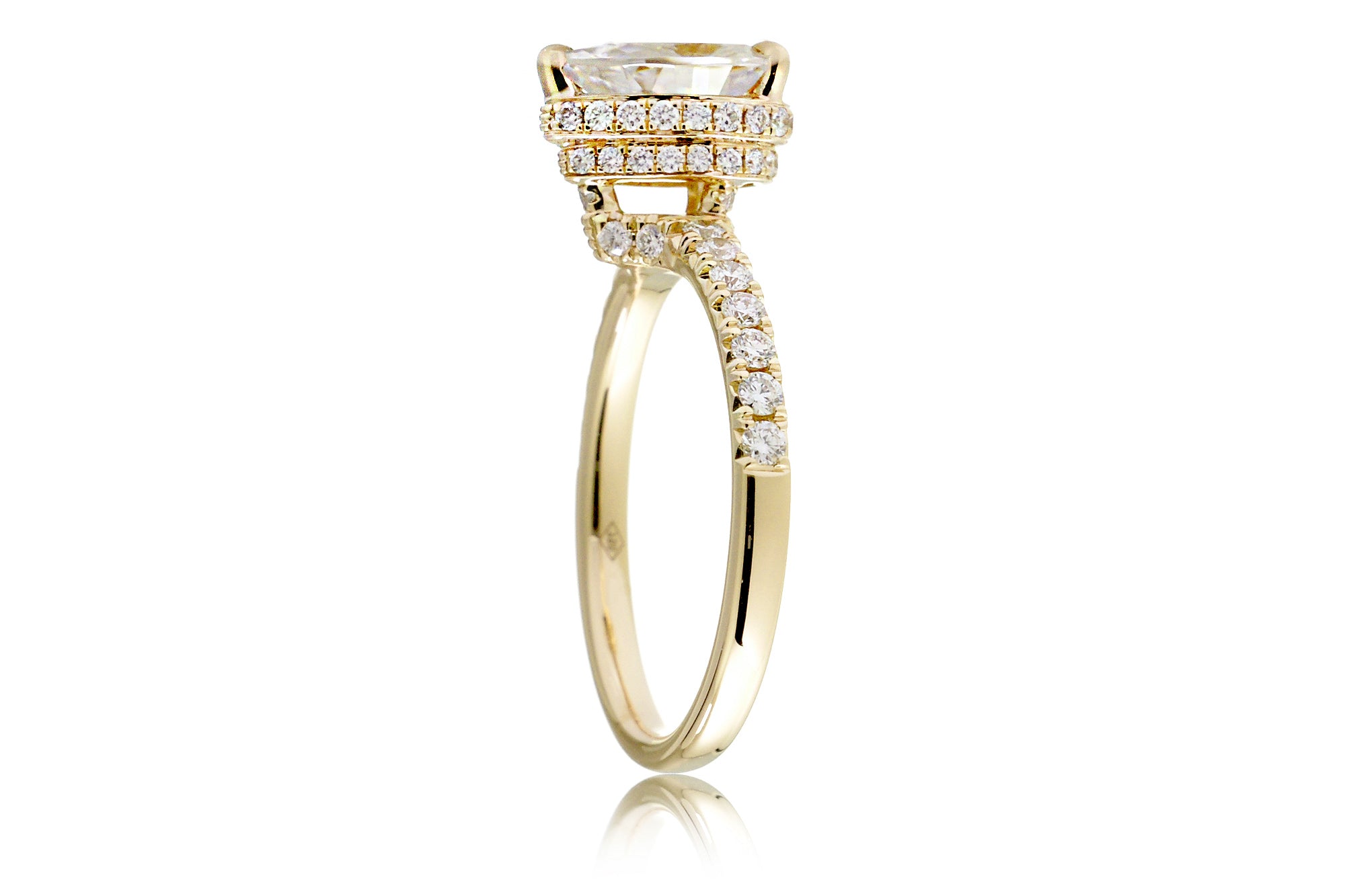 The Marykate Pear Moissanite