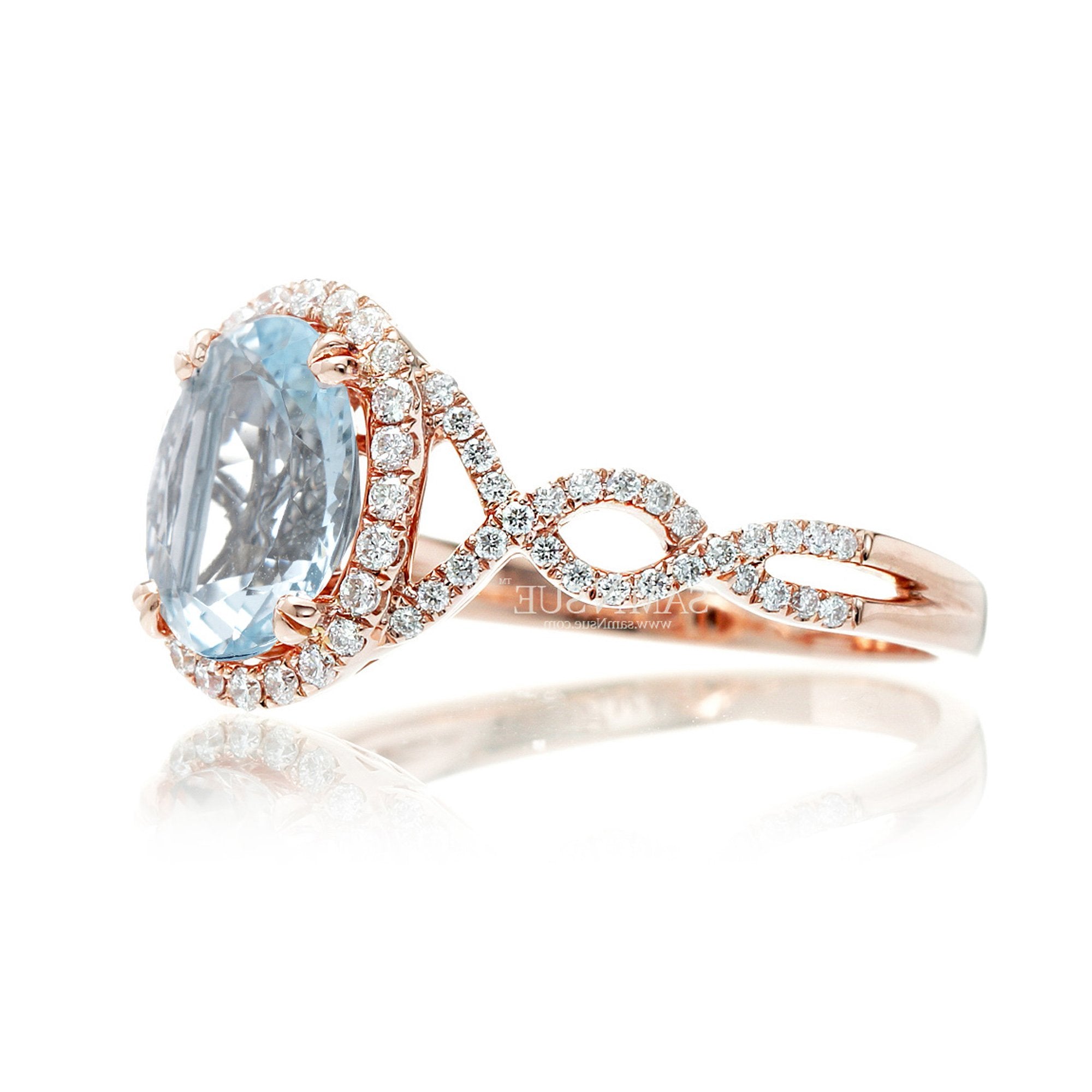 The Shelly Oval Cut Aquamarine Twisted Band Ring