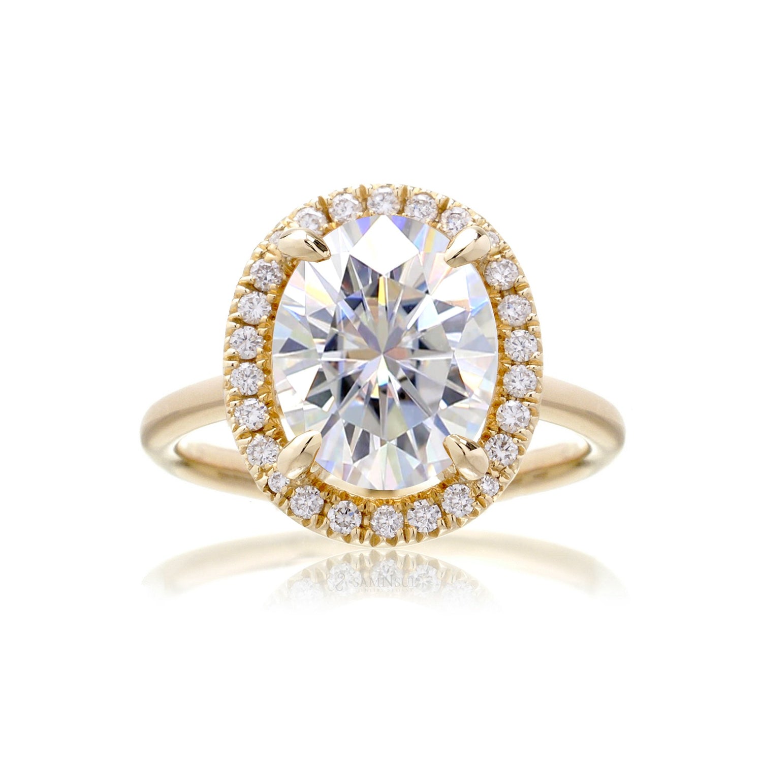The Drenched Oval Moissanite Ring