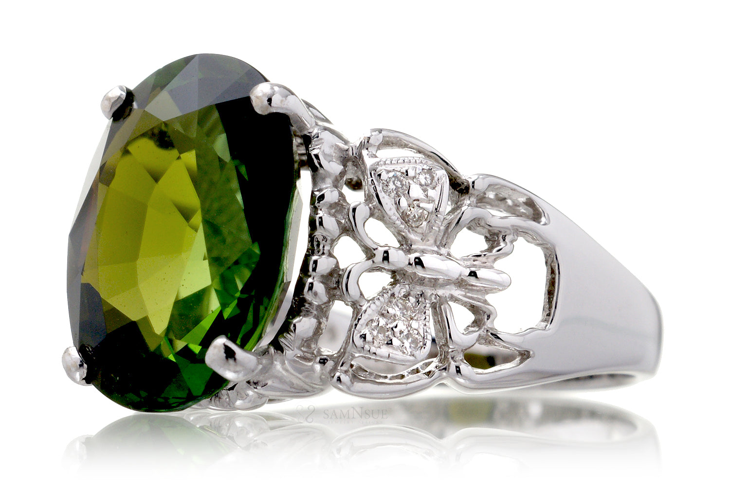 The Betsy Oval Green Tourmaline