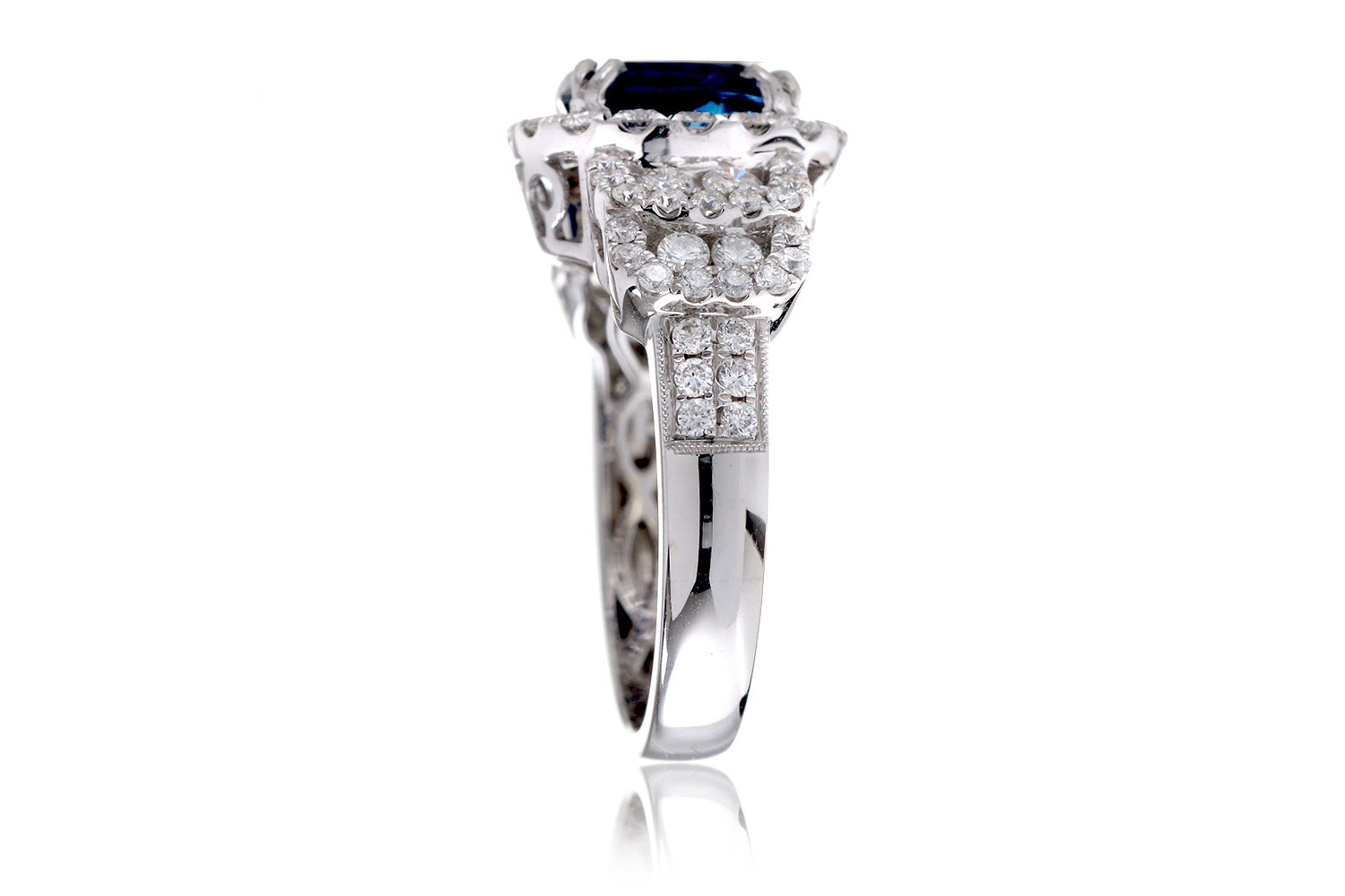 The Thelma Oval Sapphire Ring