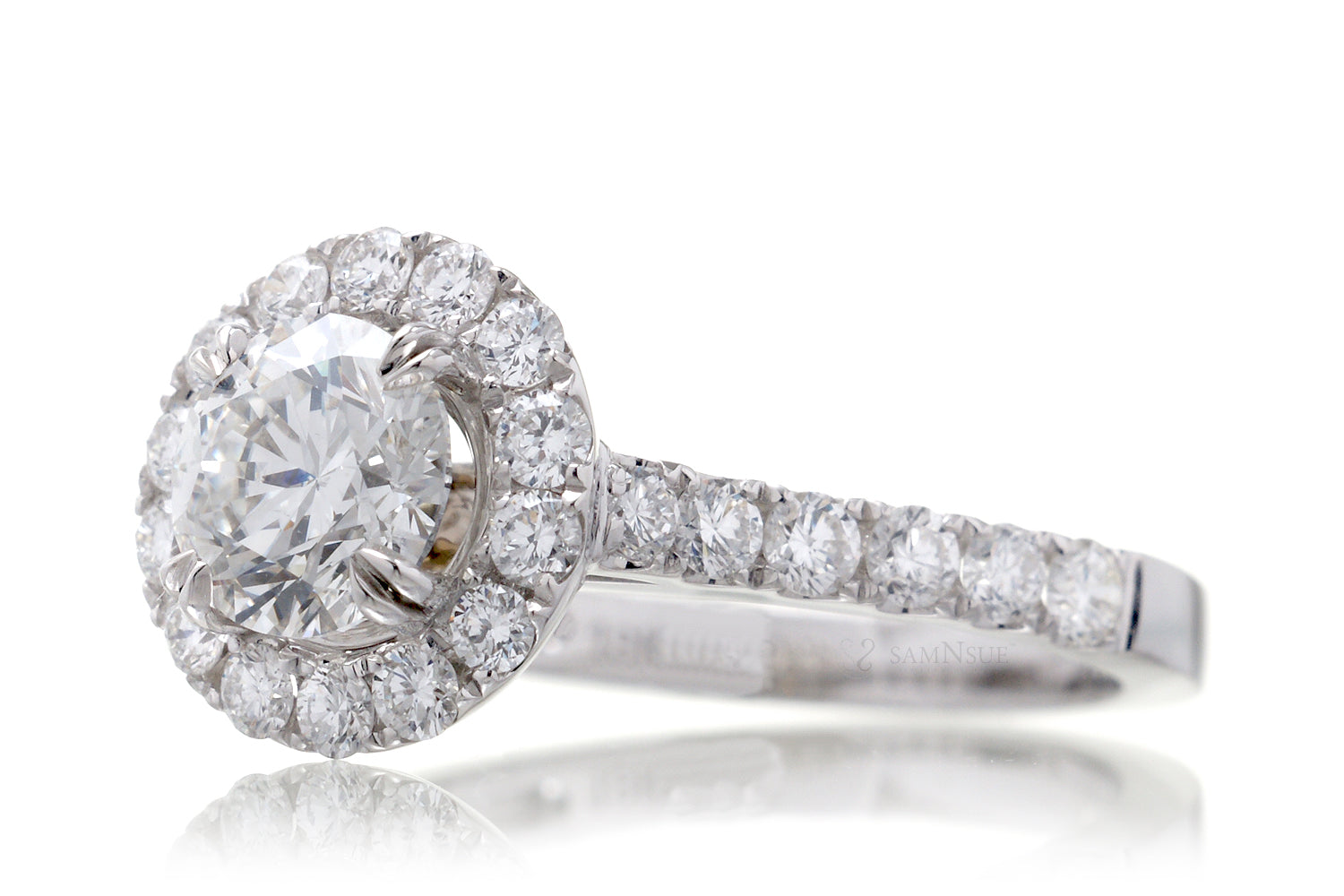 The Wilma Round Diamond (G.I.A. G/SI1)