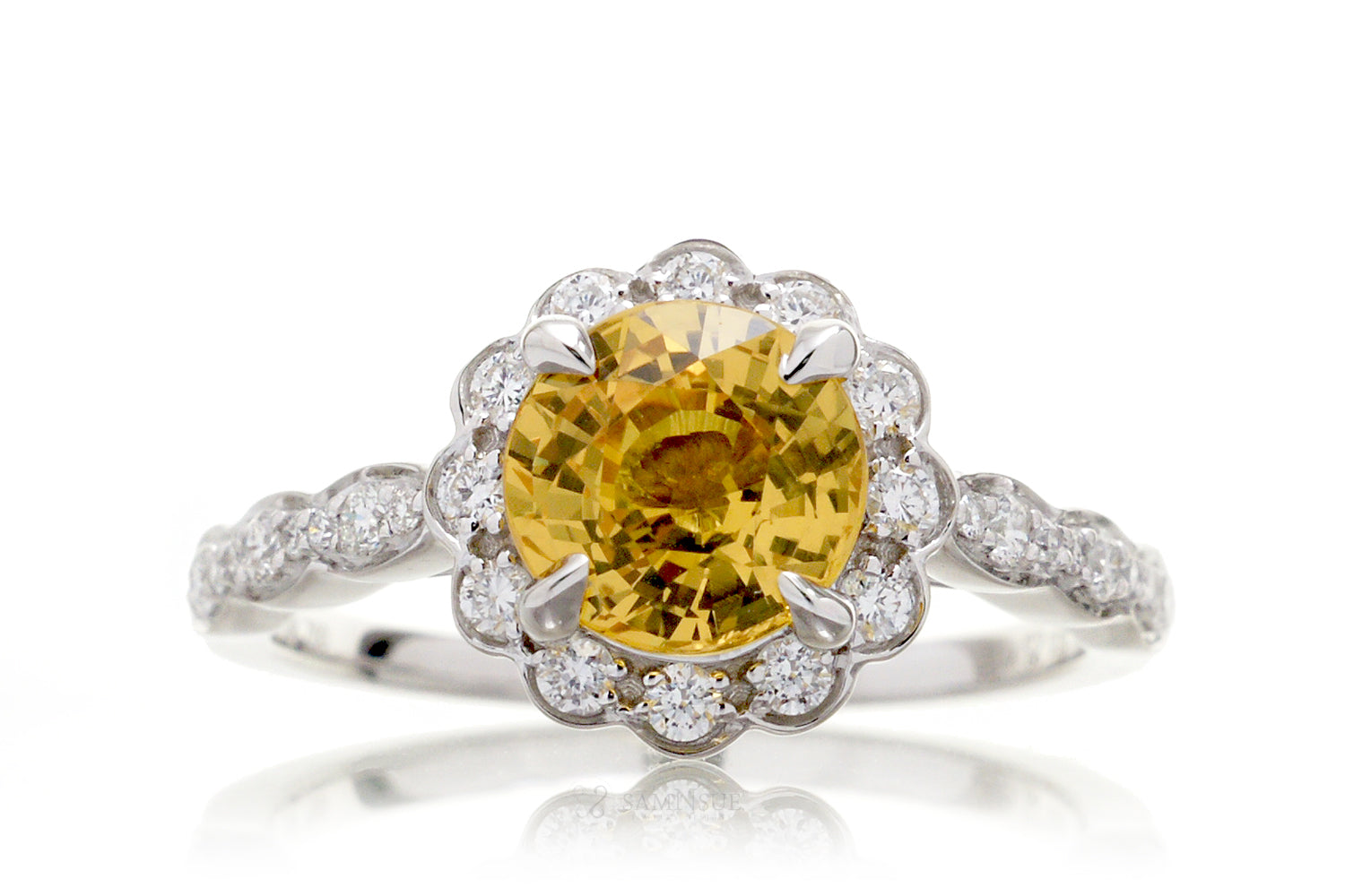 The Scallop Round Yellow Sapphire (7mm)