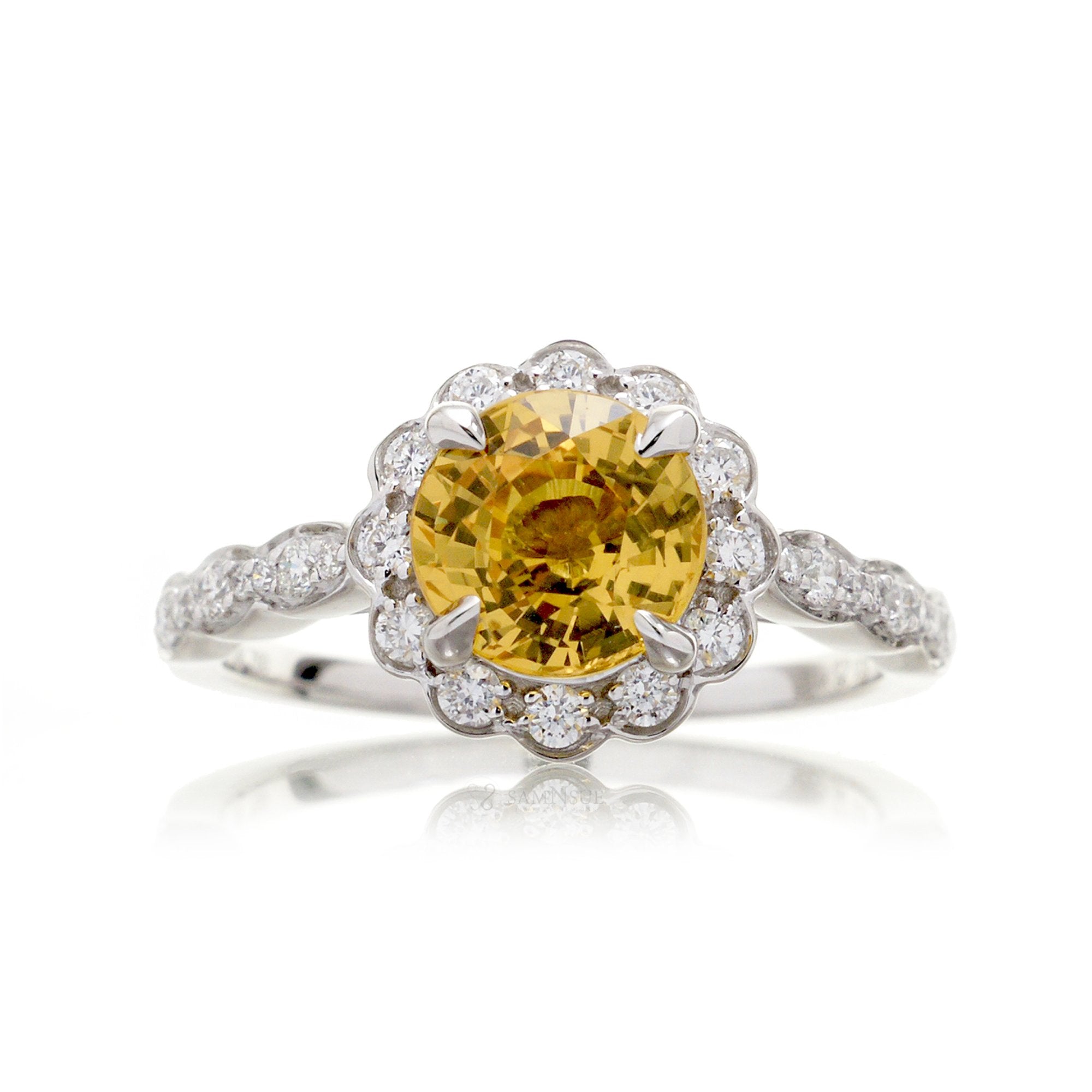 The Scallop Round Yellow Sapphire Ring (7mm)
