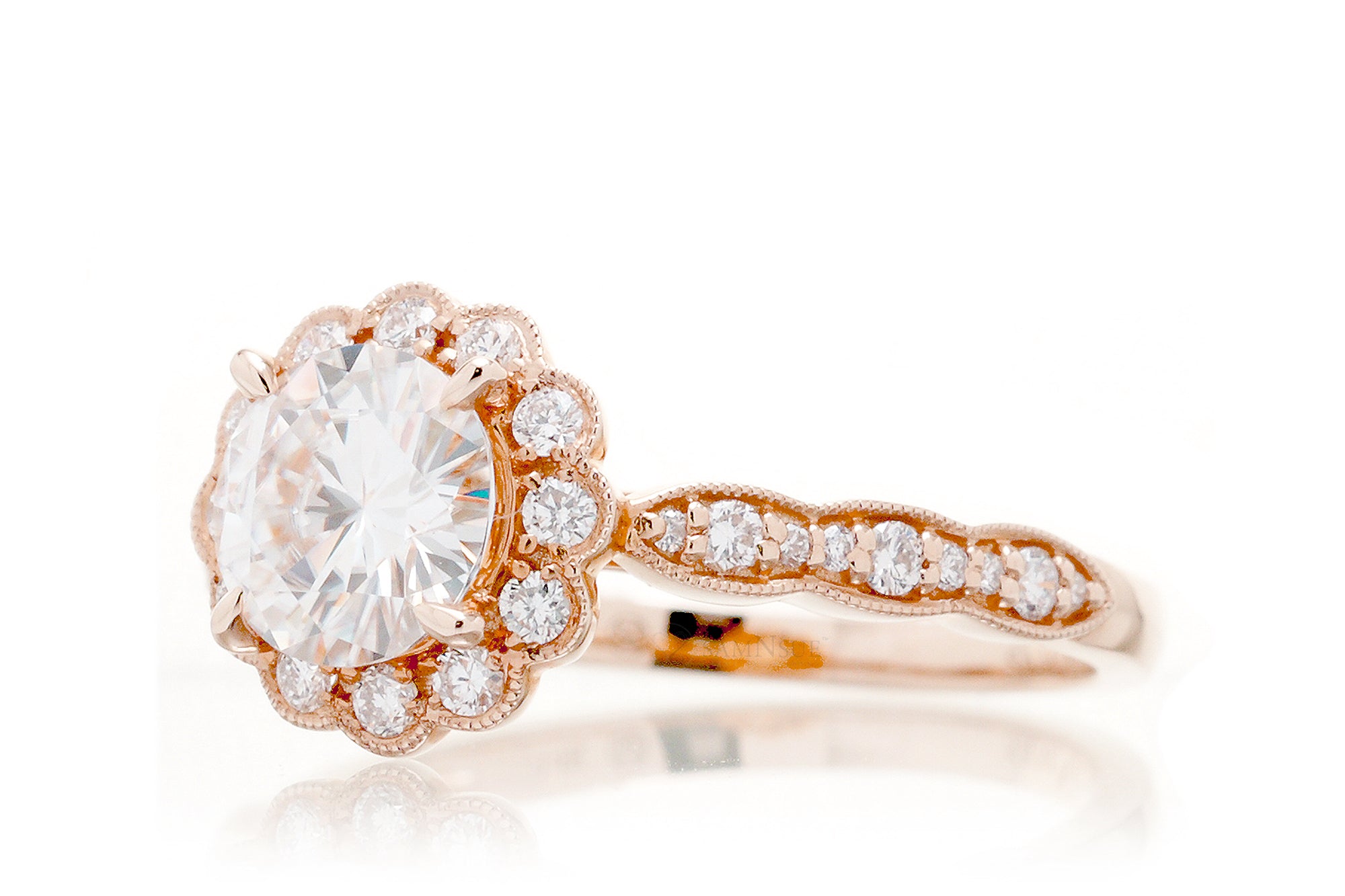 The Scallop Round Moissanite