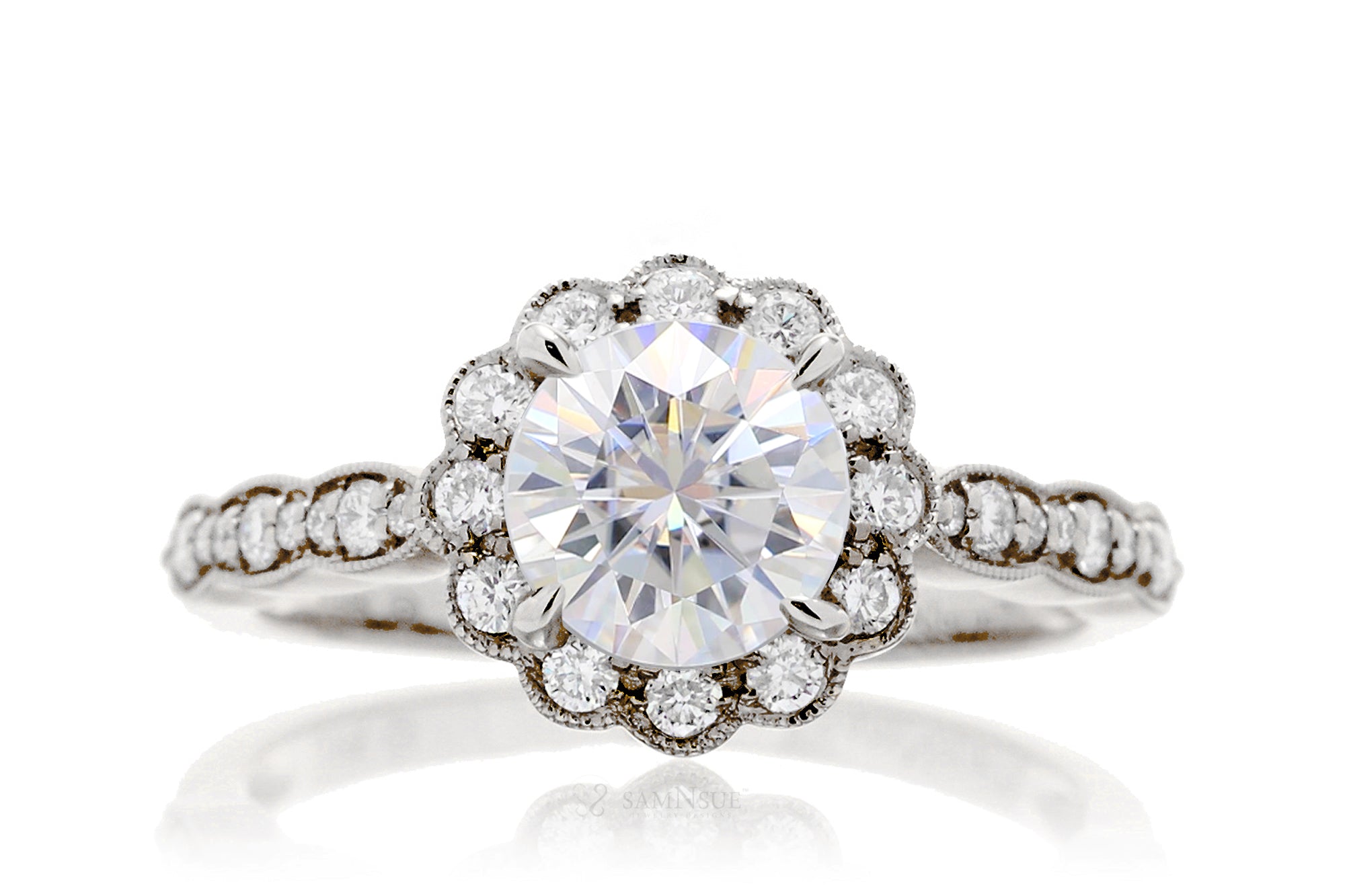 The Scallop Round Moissanite