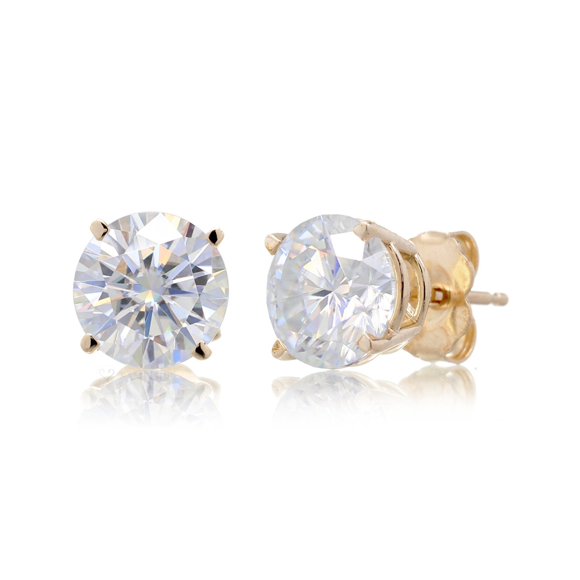 Round Moissanite Stud Earrings (Four-Prongs)