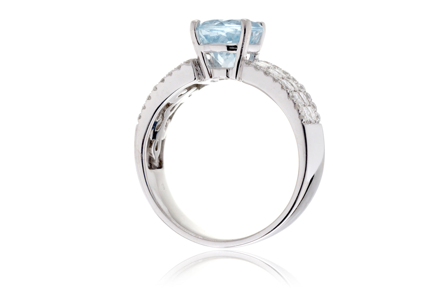 The Kelly Round Aquamarine (8mm)