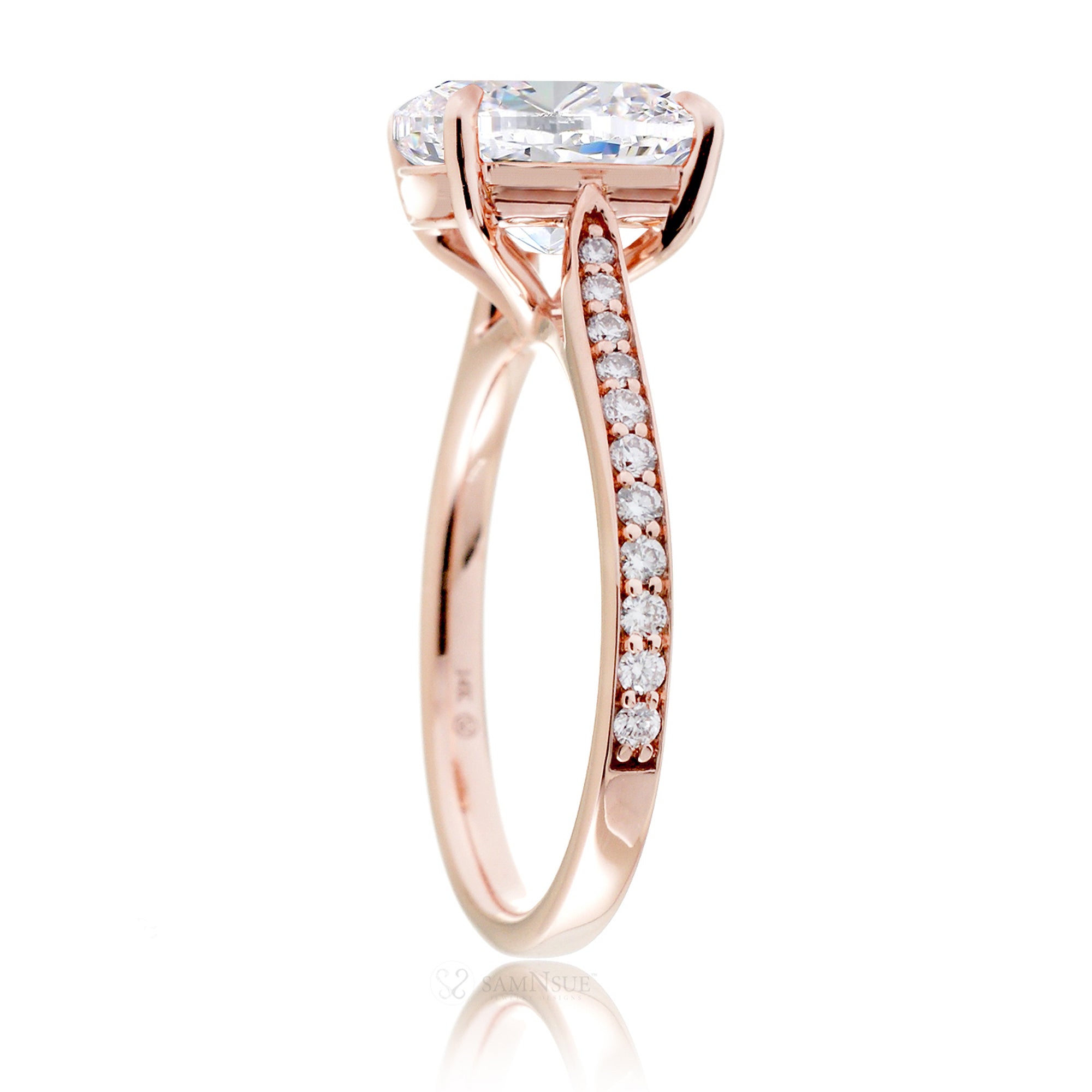 The Emily Round Diamond Ring (Lab-Grown)