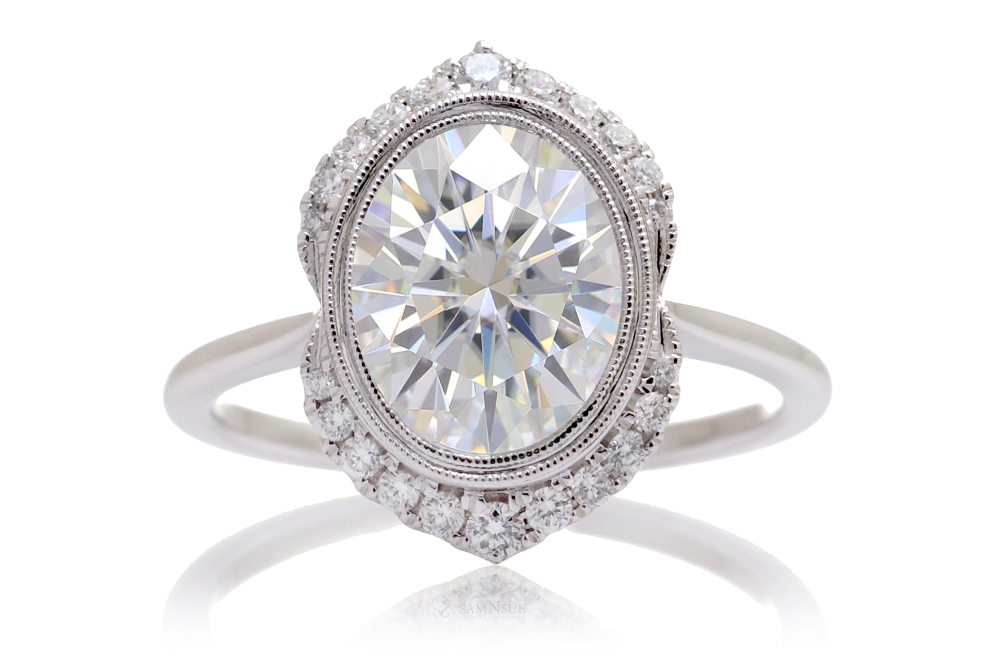 Woman Oval Moissanite Engagement Ring | The Simone White Gold Platinum
