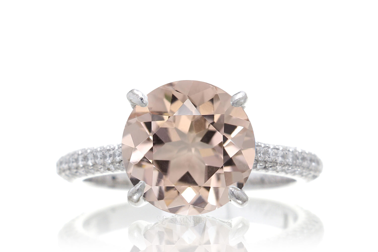The Starlight Round Morganite Ring